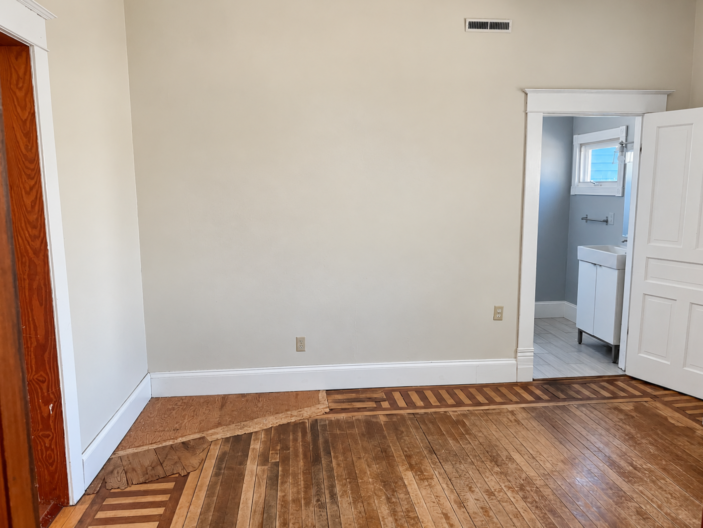 1900 single family home for sale at 506 Steele Avenue in Hope, ND — 3 bed, 2 bath (photo 18 of 49)
