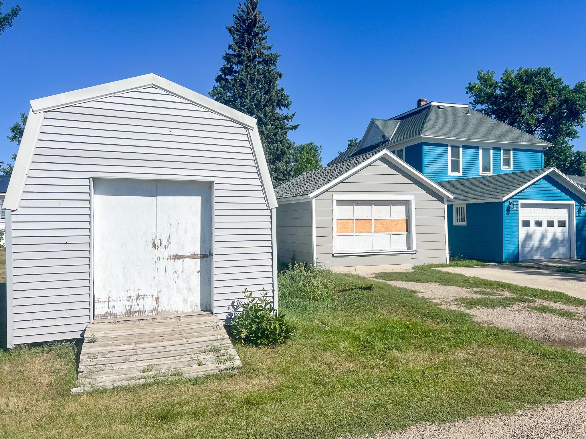 1900 single family home for sale at 506 Steele Avenue in Hope, ND — 3 bed, 2 bath (photo 38 of 49)