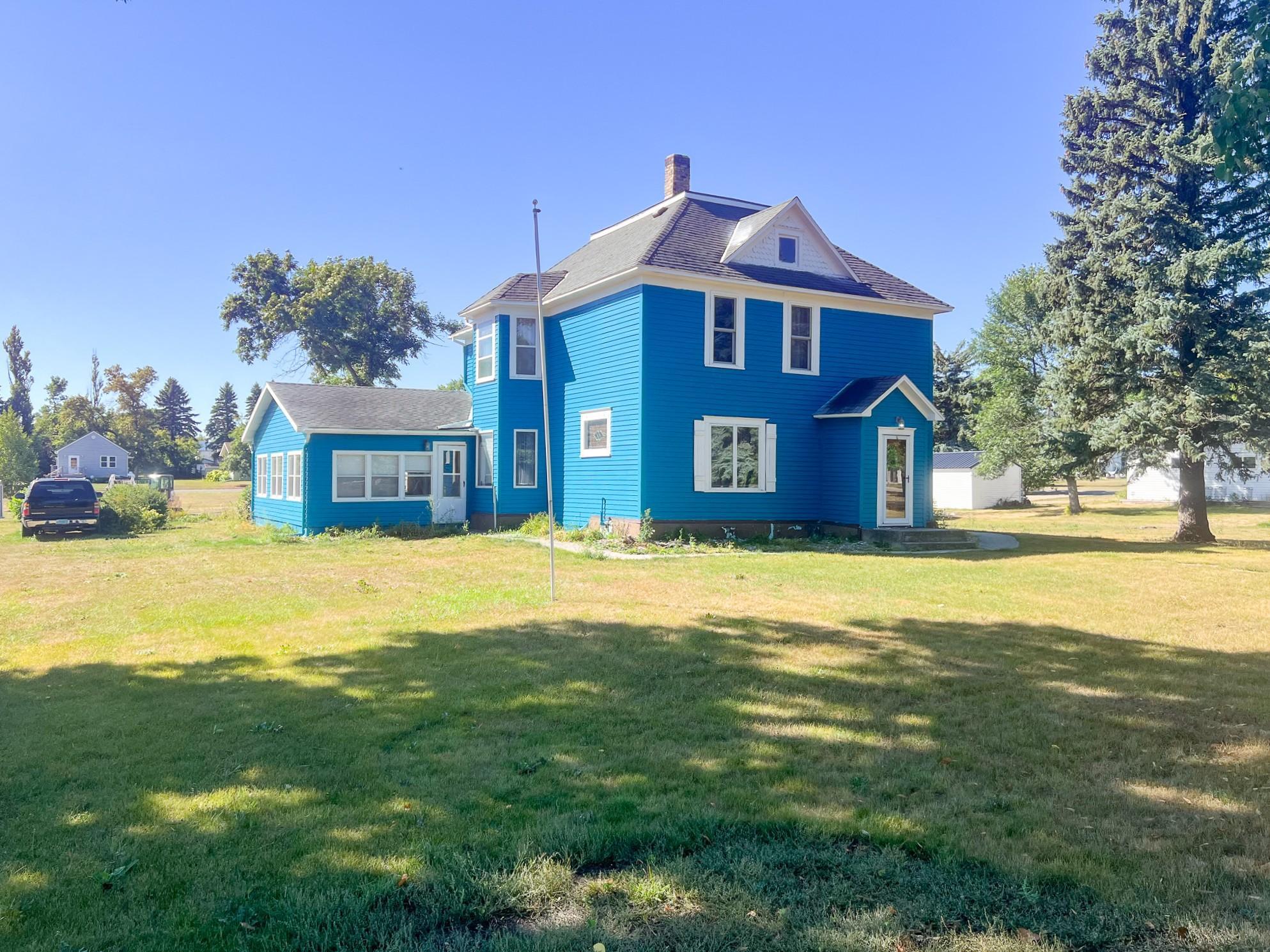 1900 single family home for sale at 506 Steele Avenue in Hope, ND — 3 bed, 2 bath (photo 44 of 49)