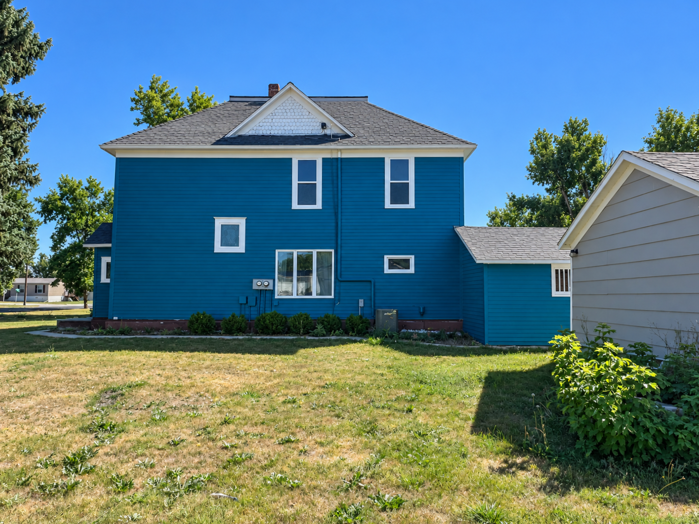 1900 single family home for sale at 506 Steele Avenue in Hope, ND — 3 bed, 2 bath (photo 45 of 49)