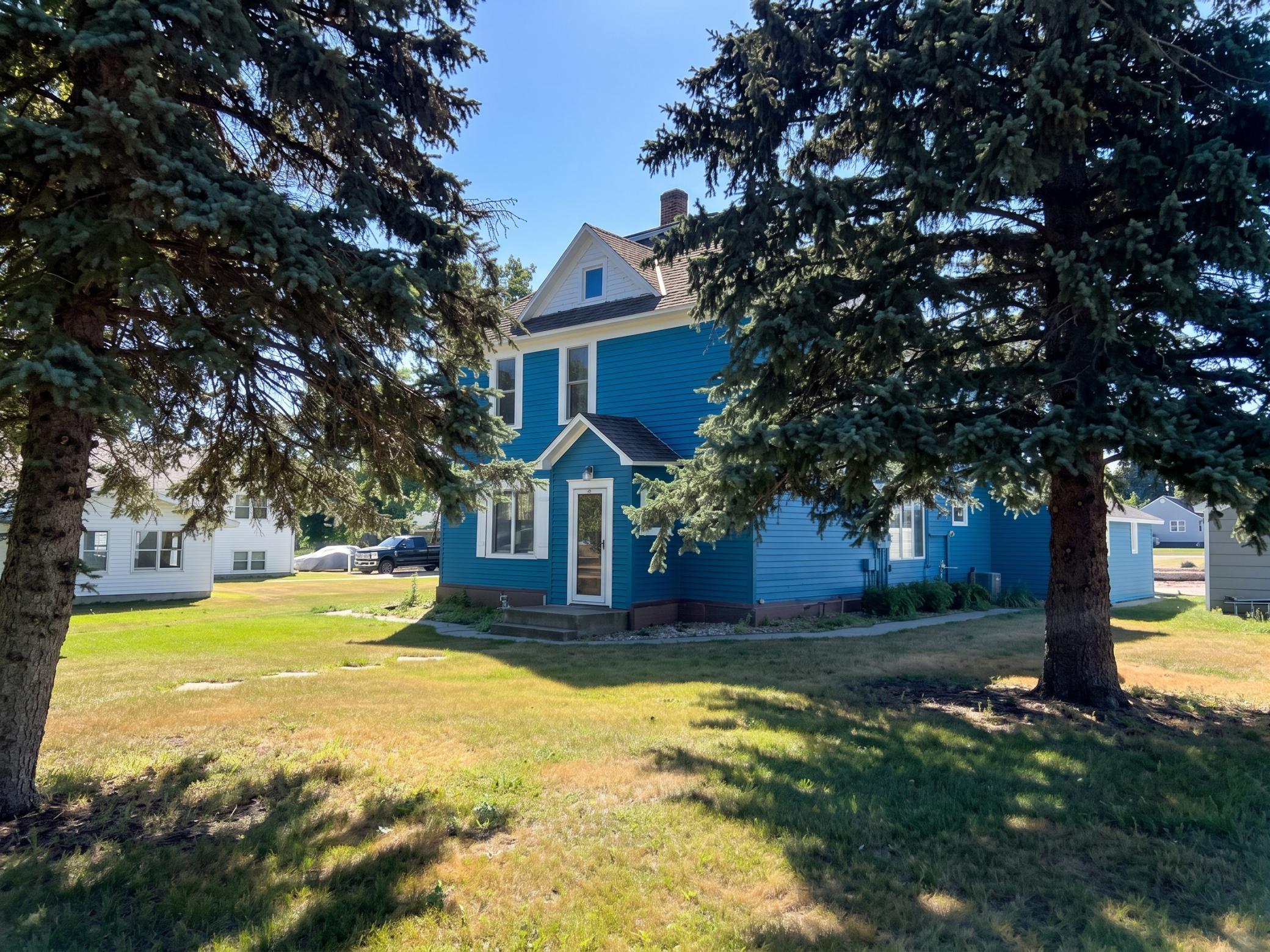 1900 single family home for sale at 506 Steele Avenue in Hope, ND — 3 bed, 2 bath (photo 47 of 49)