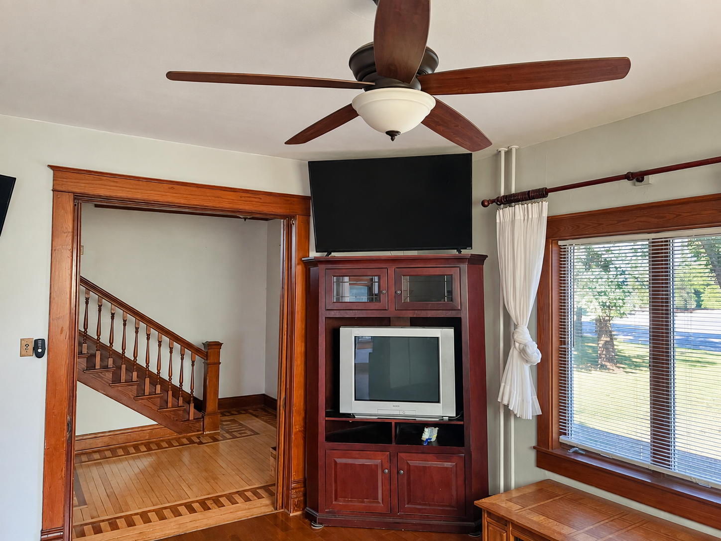 1900 single family home for sale at 506 Steele Avenue in Hope, ND — 3 bed, 2 bath (photo 8 of 49)