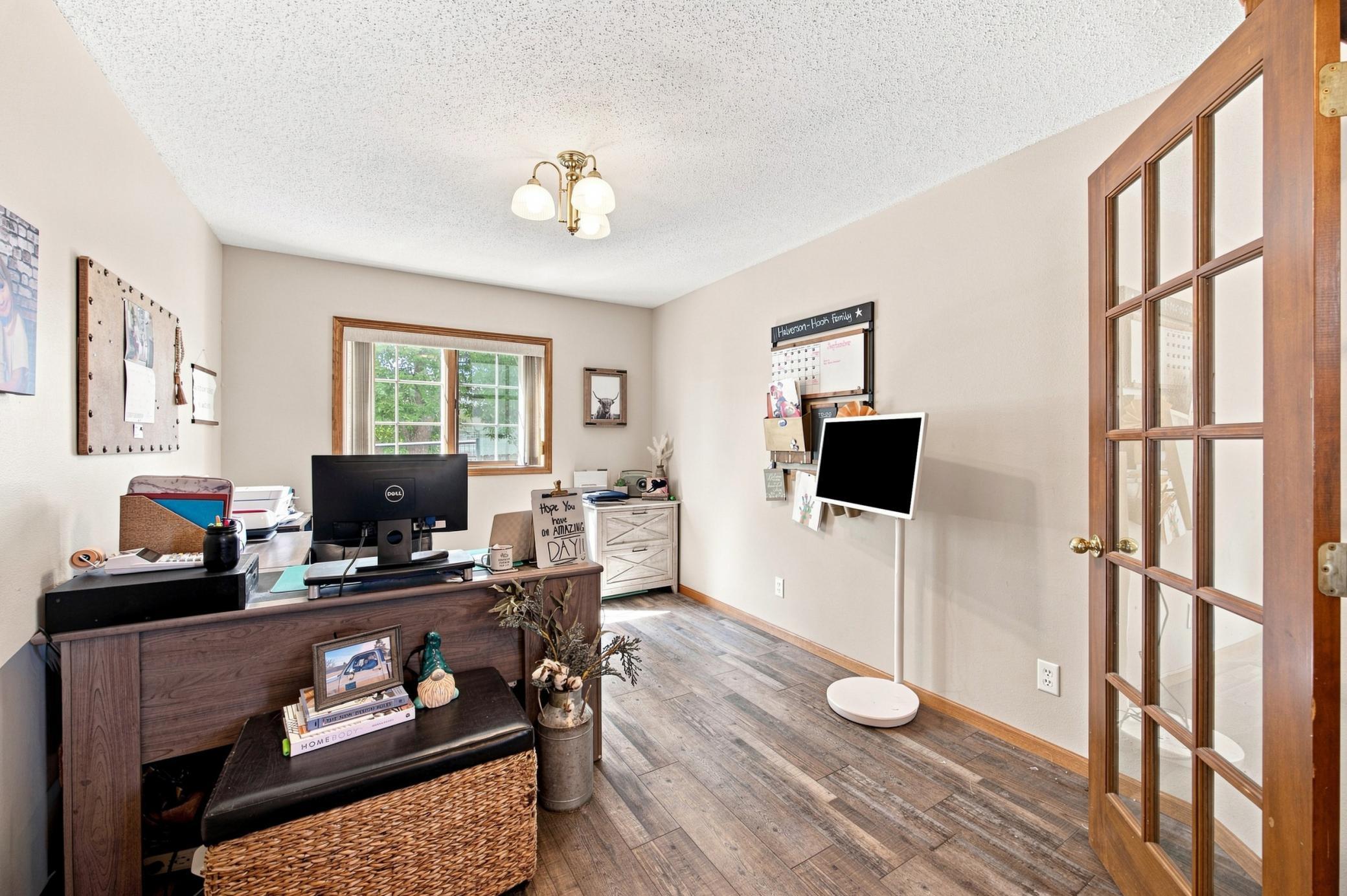 1990 single family home for sale at 1975 29th Street Circle S in Moorhead, MN — 4 bed, 4 bath (photo 16 of 55)