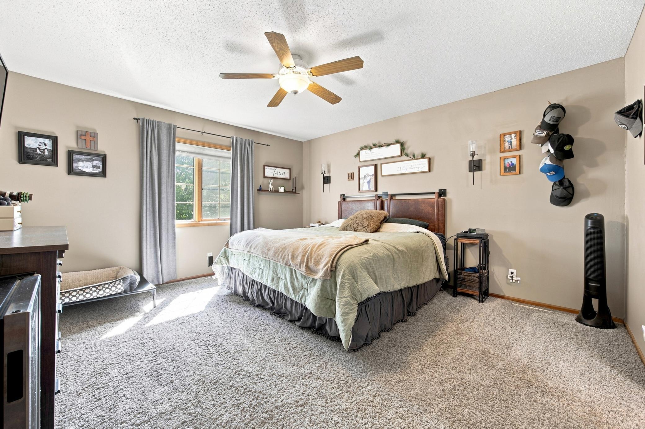 1990 single family home for sale at 1975 29th Street Circle S in Moorhead, MN — 4 bed, 4 bath (photo 19 of 55)