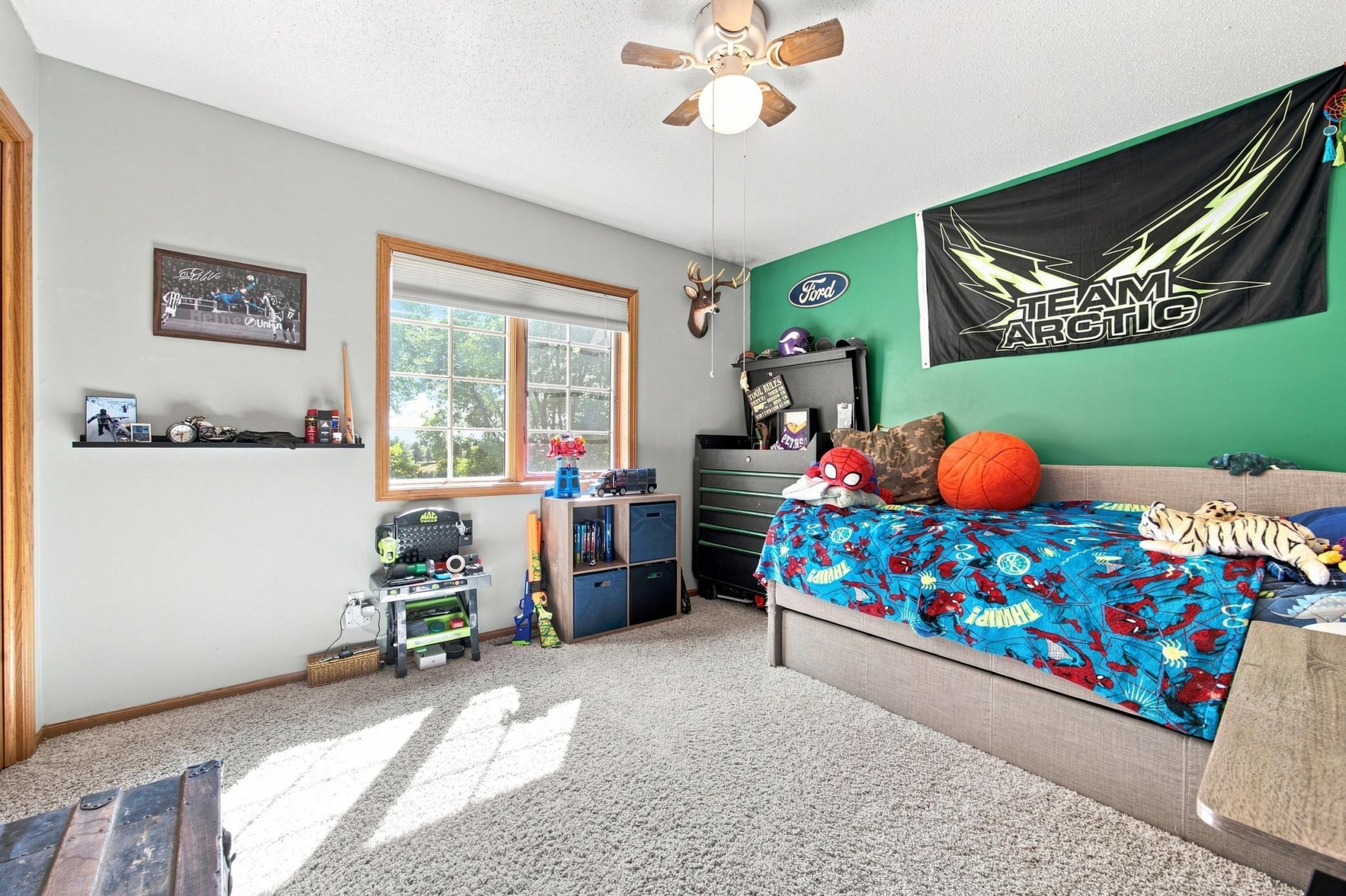 1990 single family home for sale at 1975 29th Street Circle S in Moorhead, MN — 4 bed, 4 bath (photo 21 of 55)