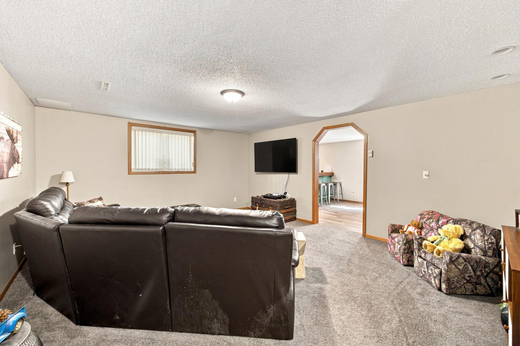 1990 single family home for sale at 1975 29th Street Circle S in Moorhead, MN — 4 bed, 4 bath (photo 24 of 55)