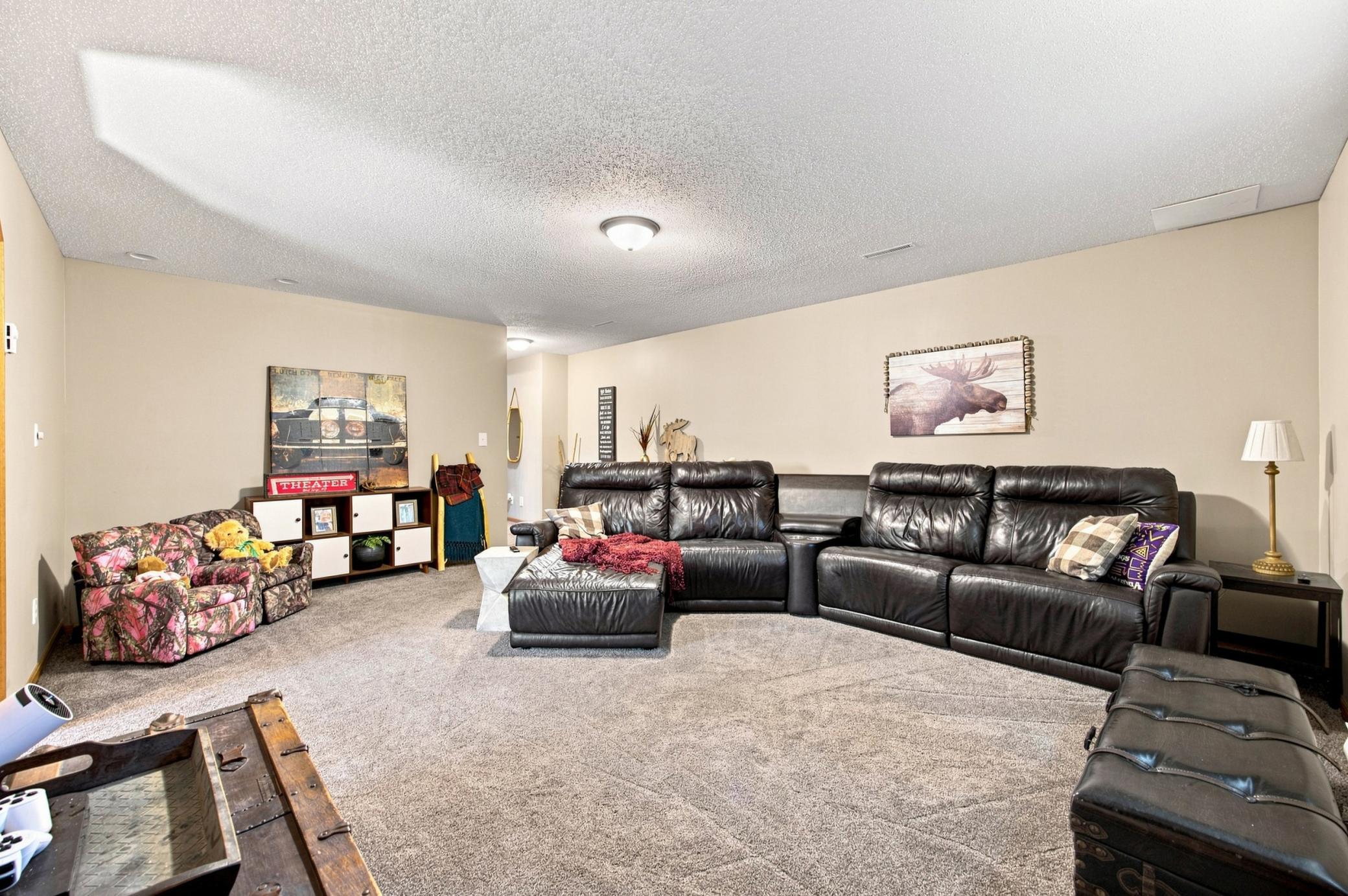 1990 single family home for sale at 1975 29th Street Circle S in Moorhead, MN — 4 bed, 4 bath (photo 26 of 55)