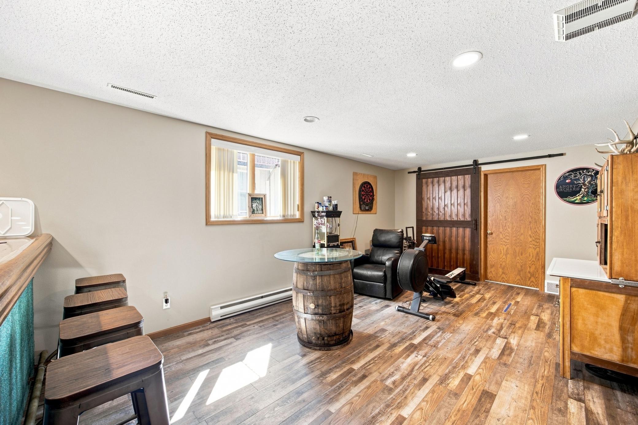 1990 single family home for sale at 1975 29th Street Circle S in Moorhead, MN — 4 bed, 4 bath (photo 29 of 55)