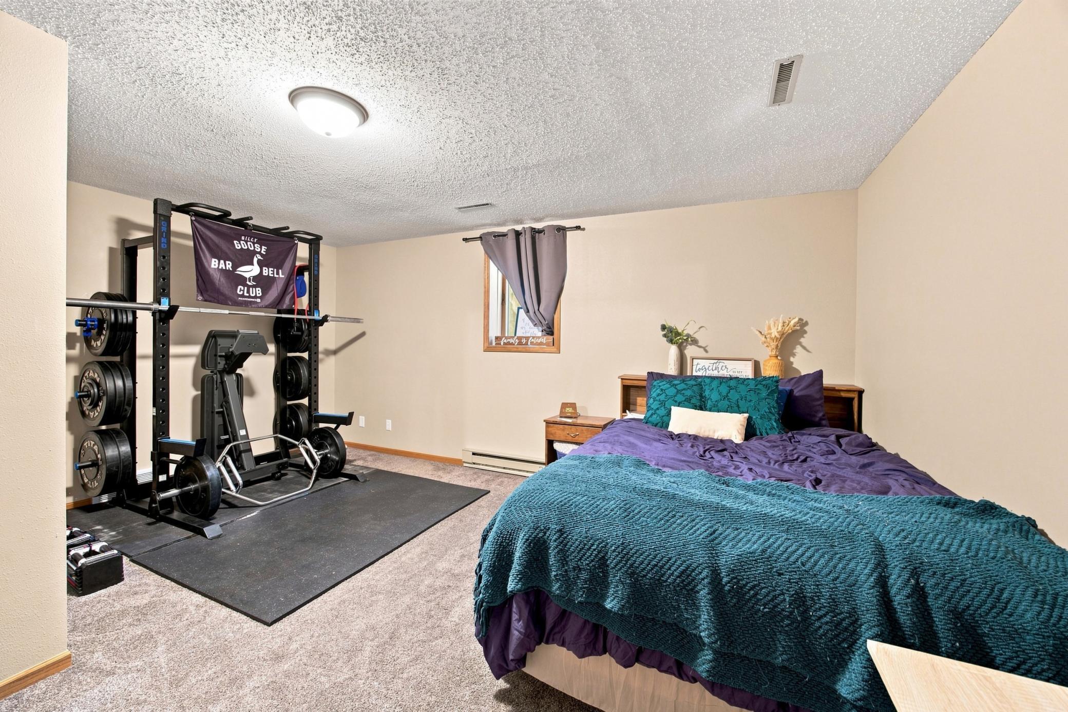 1990 single family home for sale at 1975 29th Street Circle S in Moorhead, MN — 4 bed, 4 bath (photo 30 of 55)