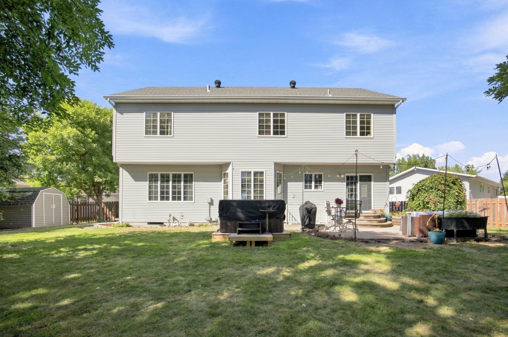 1990 single family home for sale at 1975 29th Street Circle S in Moorhead, MN — 4 bed, 4 bath (photo 34 of 55)