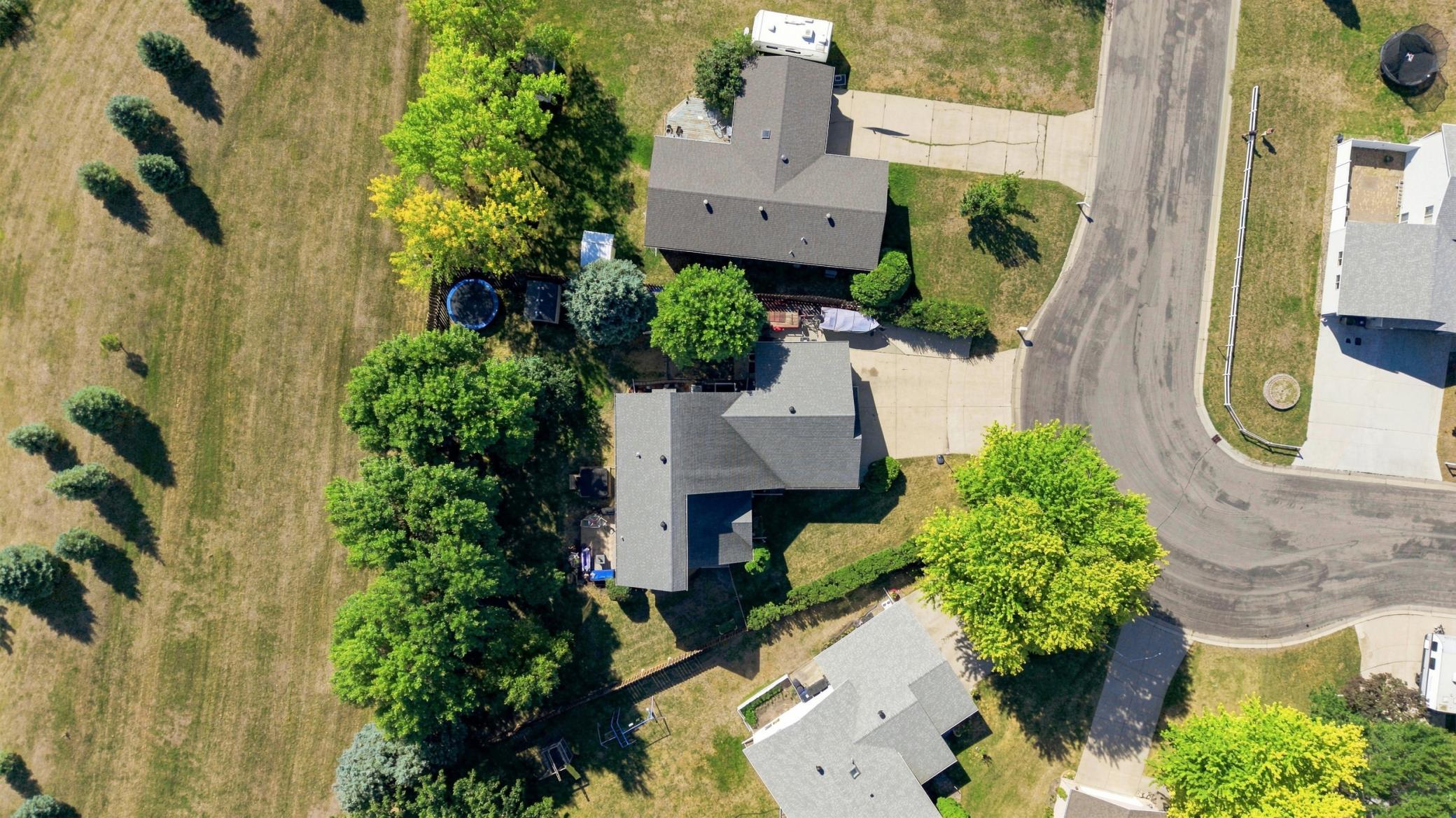 1990 single family home for sale at 1975 29th Street Circle S in Moorhead, MN — 4 bed, 4 bath (photo 52 of 55)