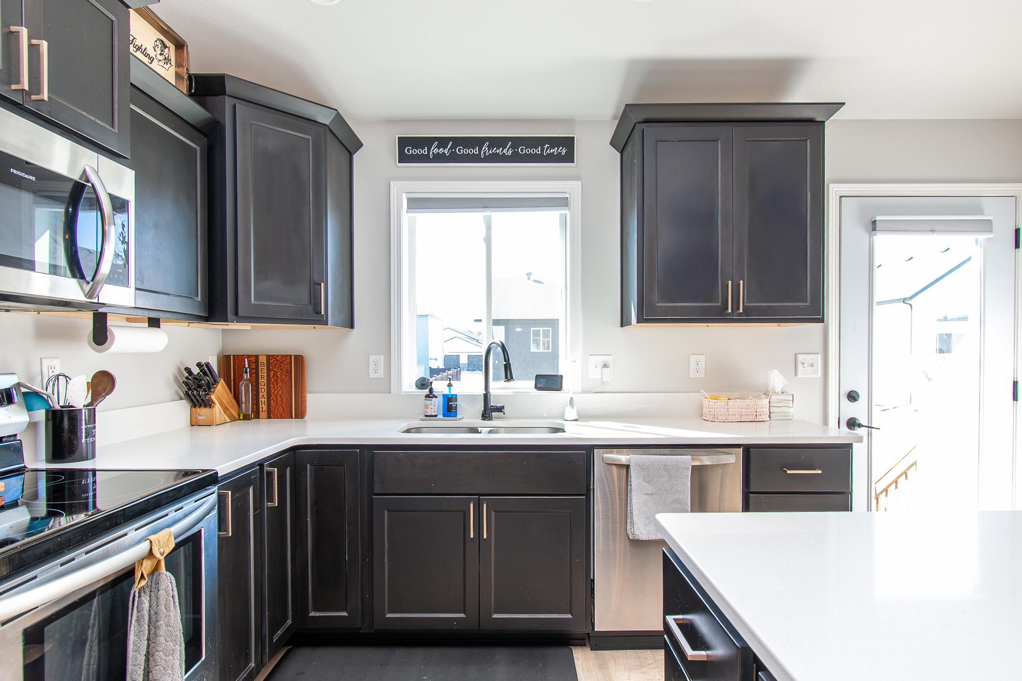 2021 single family home for sale at 7880 Lost River Road in Horace, ND — 4 bed, 3 bath (photo 11 of 46)