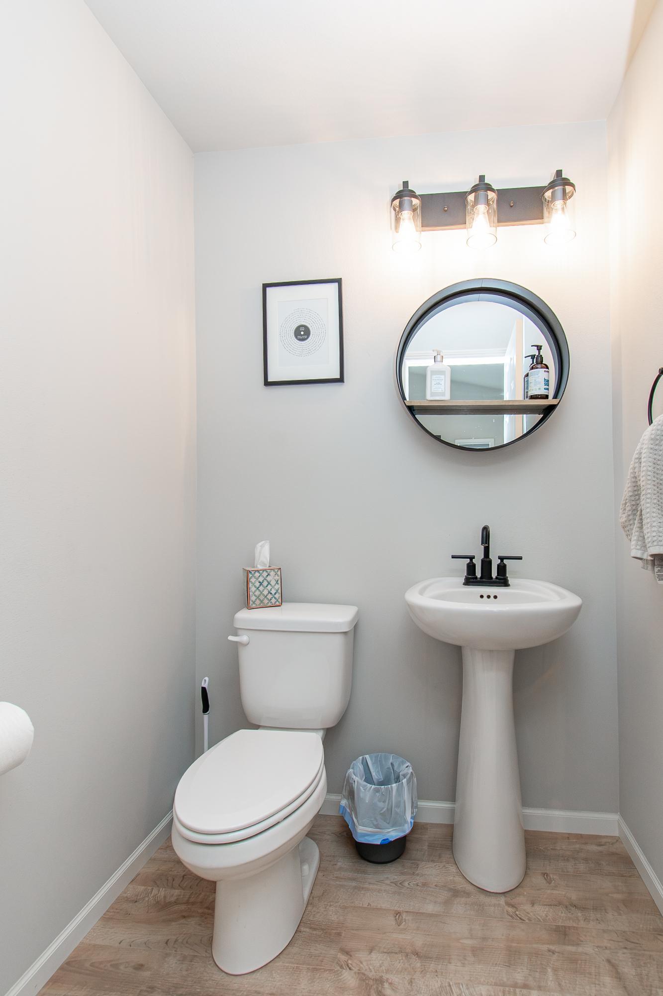 2021 single family home for sale at 7880 Lost River Road in Horace, ND — 4 bed, 3 bath (photo 13 of 46)