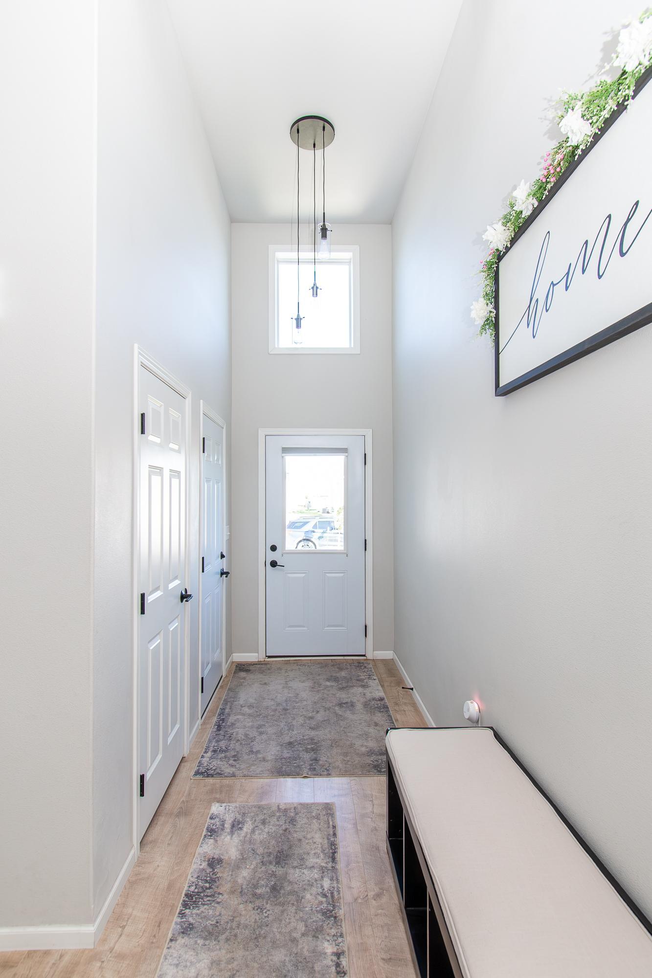 2021 single family home for sale at 7880 Lost River Road in Horace, ND — 4 bed, 3 bath (photo 3 of 46)