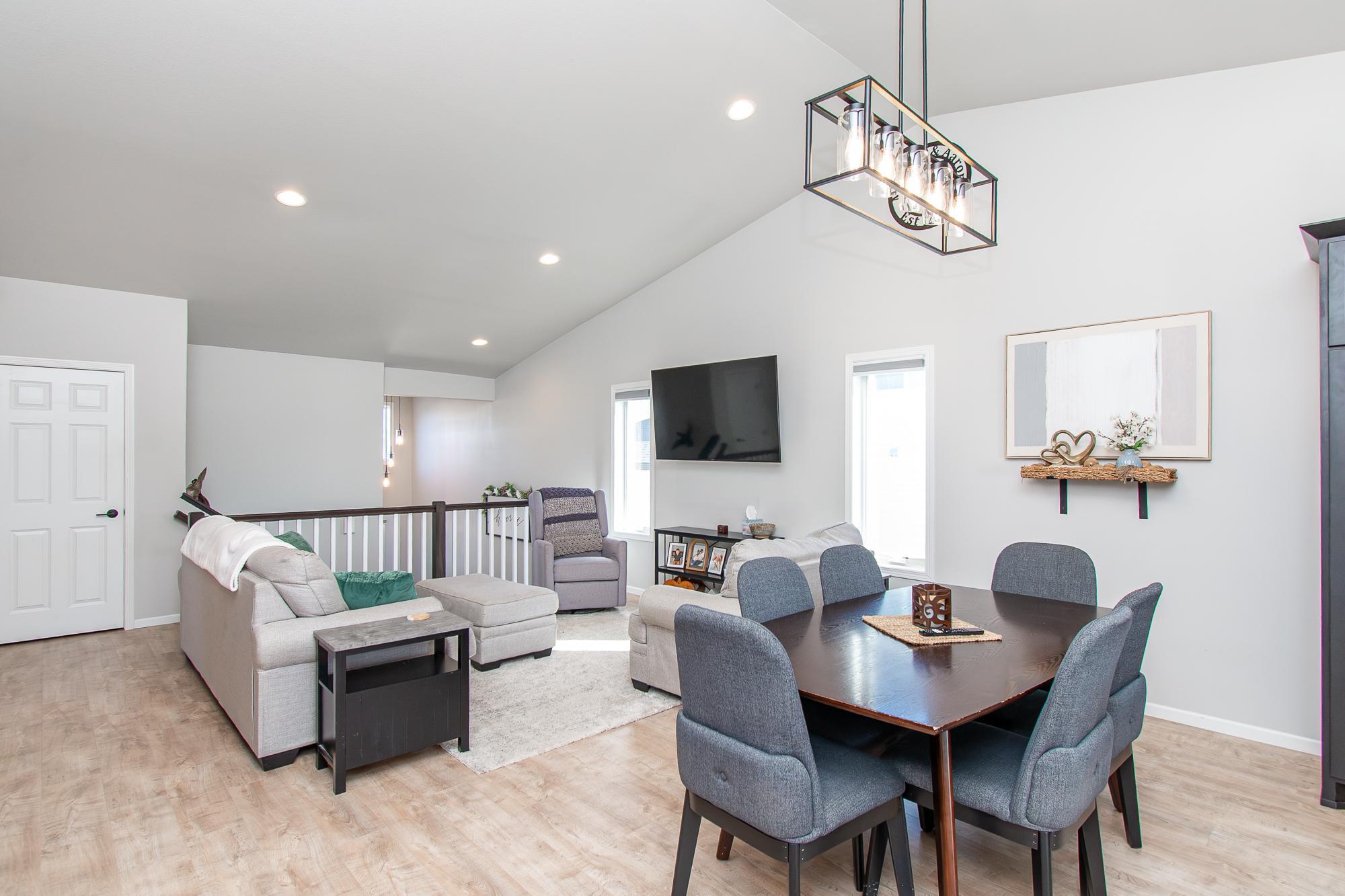 2021 single family home for sale at 7880 Lost River Road in Horace, ND — 4 bed, 3 bath (photo 4 of 46)