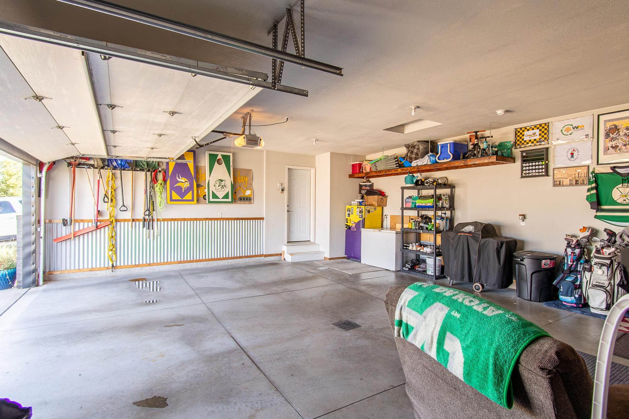 2021 single family home for sale at 7880 Lost River Road in Horace, ND — 4 bed, 3 bath (photo 37 of 46)