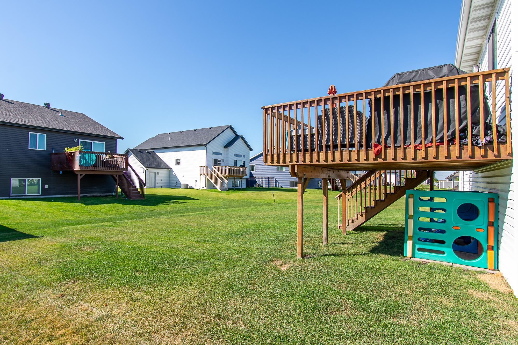 2021 single family home for sale at 7880 Lost River Road in Horace, ND — 4 bed, 3 bath (photo 39 of 46)