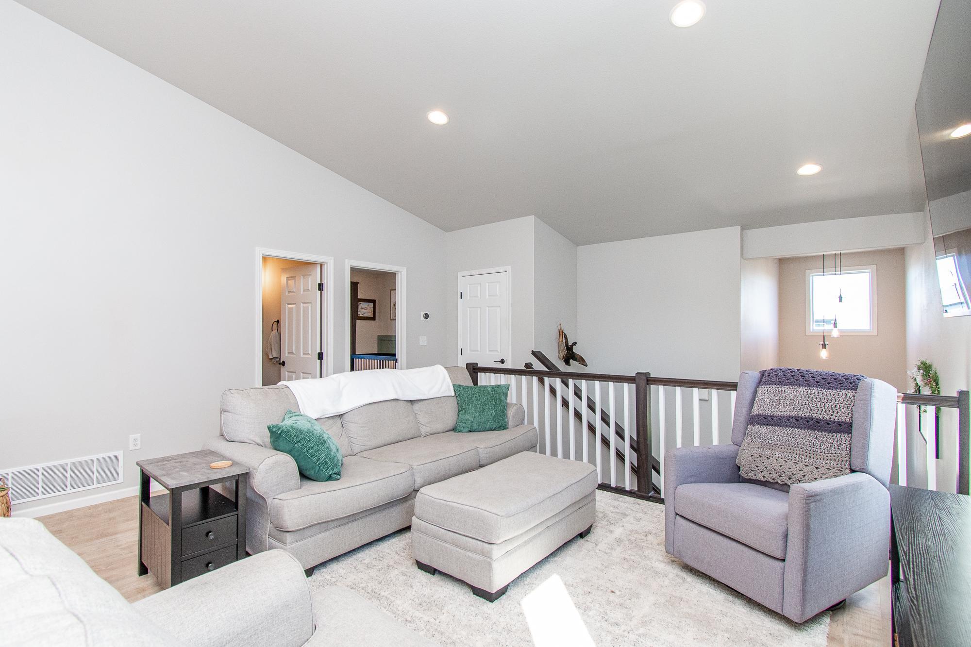 2021 single family home for sale at 7880 Lost River Road in Horace, ND — 4 bed, 3 bath (photo 5 of 46)