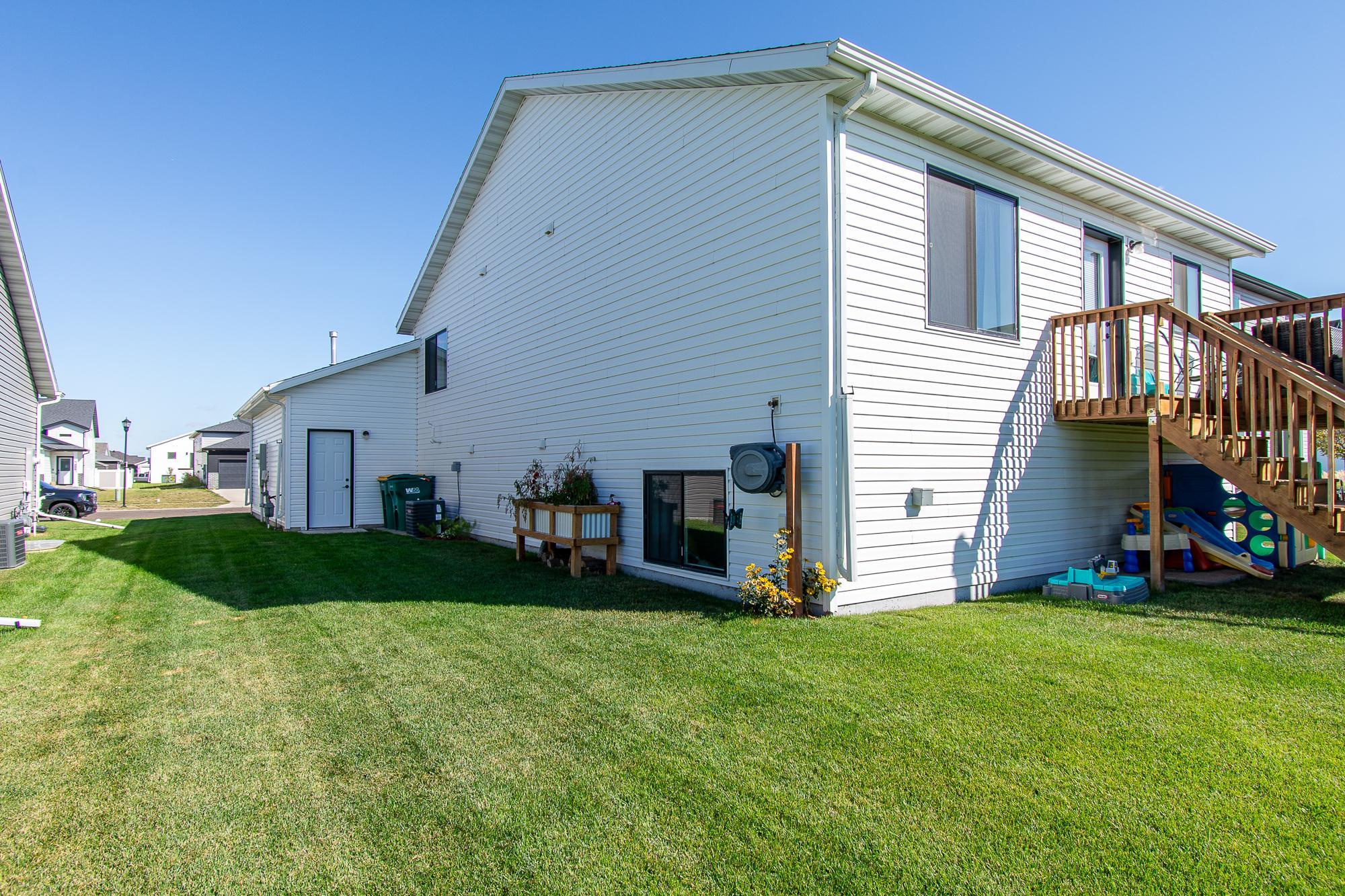 2021 single family home for sale at 7880 Lost River Road in Horace, ND — 4 bed, 3 bath (photo 41 of 46)