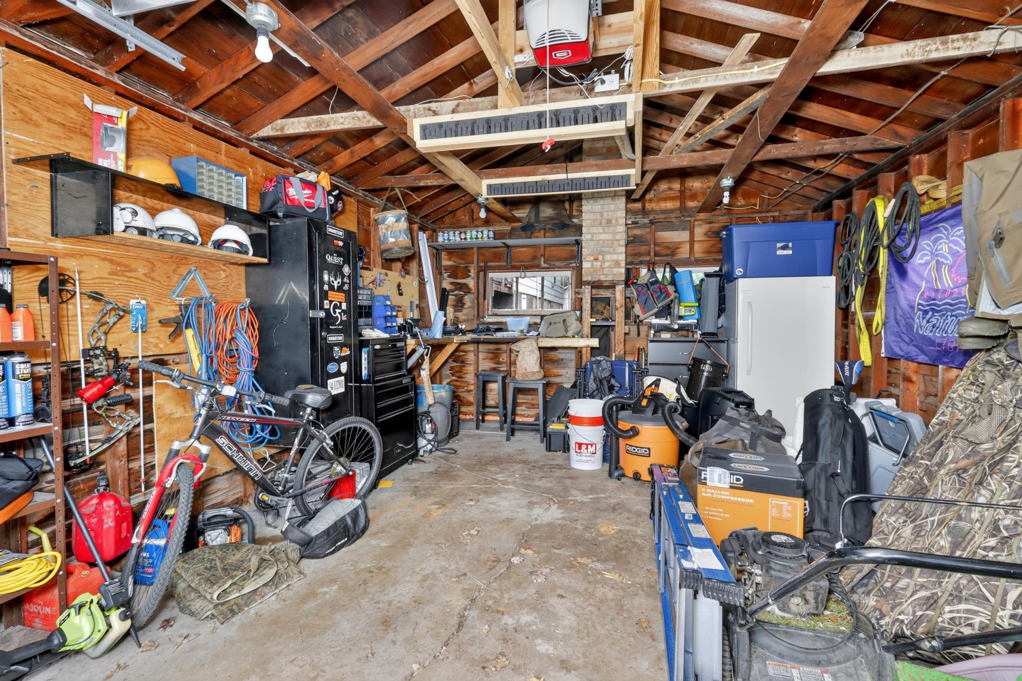 1905 single family home for sale at 204 Dudley Avenue in Coleraine, MN — 2 bed, 2 bath (photo 34 of 44)