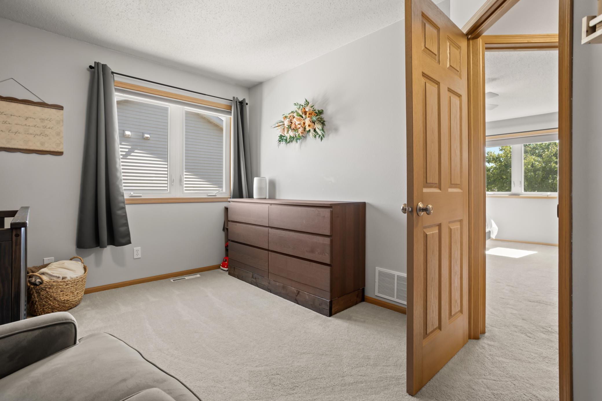 2004 single family home for sale at 821 16th Avenue W in West Fargo, ND — 4 bed, 3 bath (photo 19 of 42)