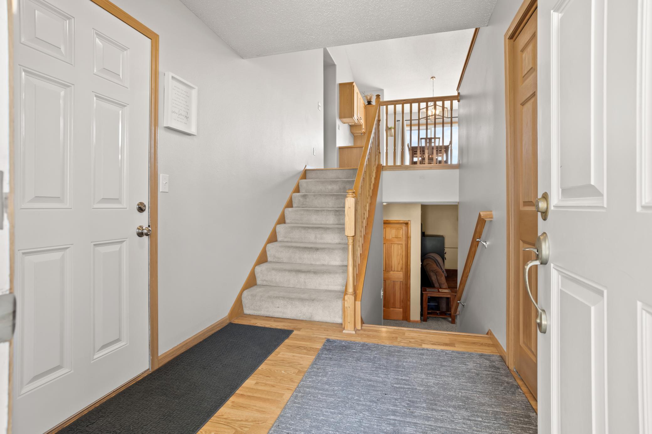 2004 single family home for sale at 821 16th Avenue W in West Fargo, ND — 4 bed, 3 bath (photo 23 of 42)