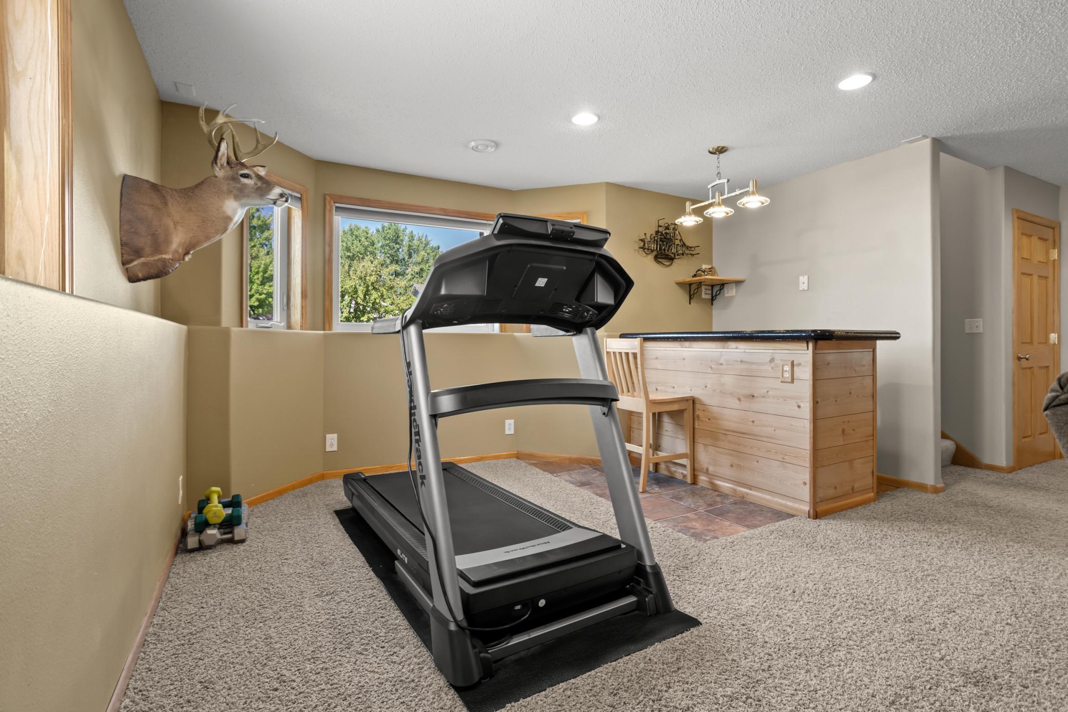 2004 single family home for sale at 821 16th Avenue W in West Fargo, ND — 4 bed, 3 bath (photo 27 of 42)