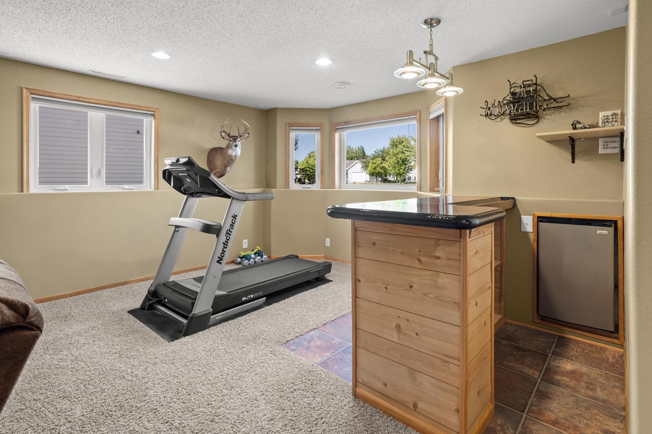 2004 single family home for sale at 821 16th Avenue W in West Fargo, ND — 4 bed, 3 bath (photo 28 of 42)