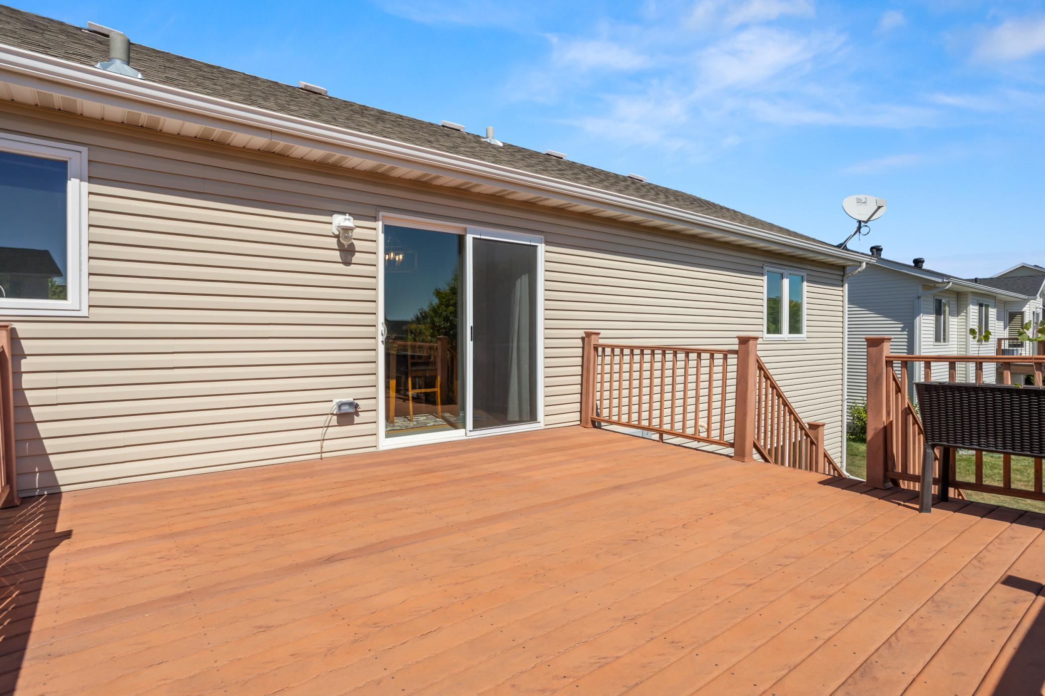 2004 single family home for sale at 821 16th Avenue W in West Fargo, ND — 4 bed, 3 bath (photo 40 of 42)