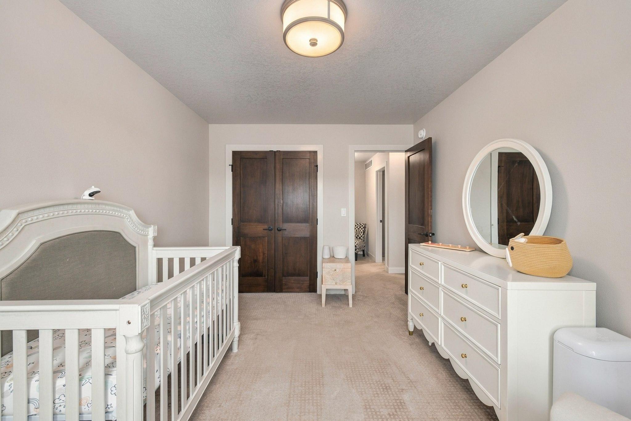 2015 single family home for sale at 2815 PYLE Lane E in West Fargo, ND — 6 bed, 4 bath (photo 28 of 56)