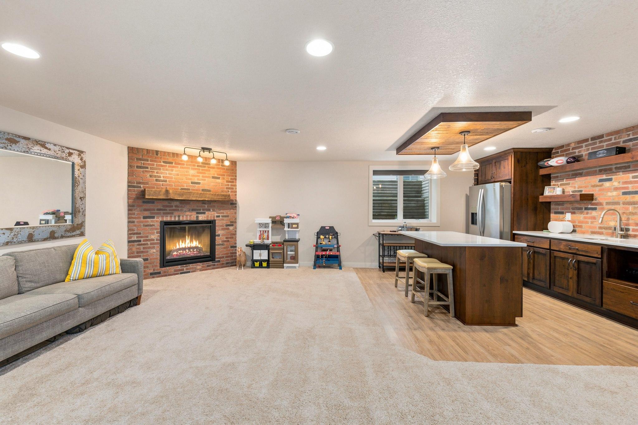 2015 single family home for sale at 2815 PYLE Lane E in West Fargo, ND — 6 bed, 4 bath (photo 31 of 56)
