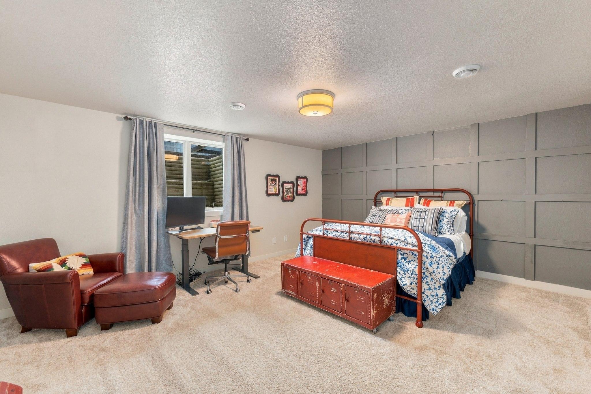 2015 single family home for sale at 2815 PYLE Lane E in West Fargo, ND — 6 bed, 4 bath (photo 36 of 56)