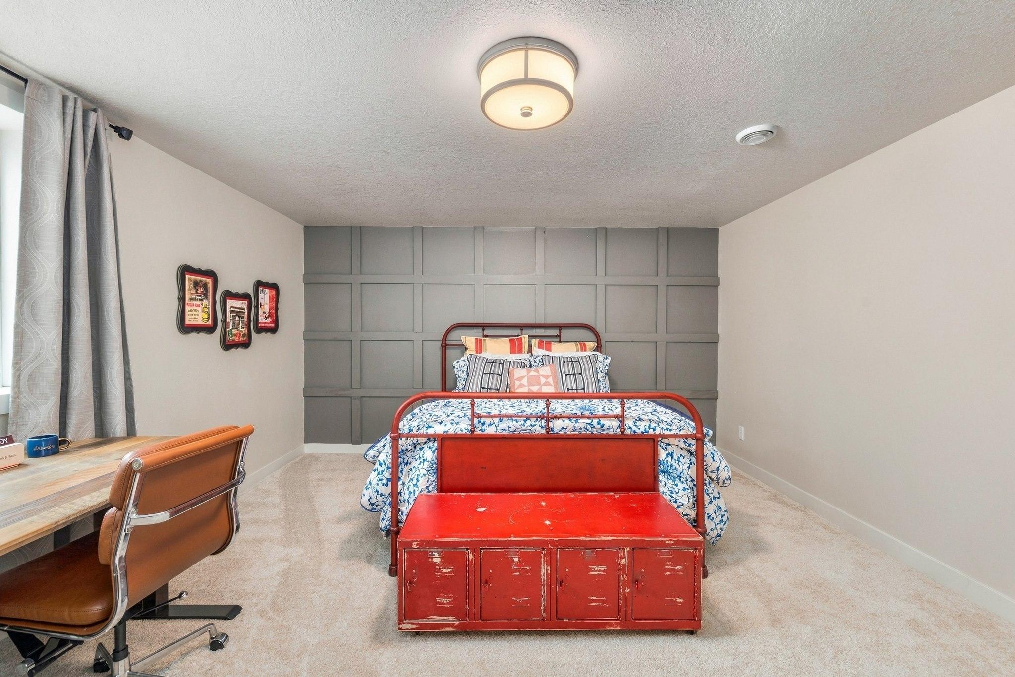 2015 single family home for sale at 2815 PYLE Lane E in West Fargo, ND — 6 bed, 4 bath (photo 37 of 56)