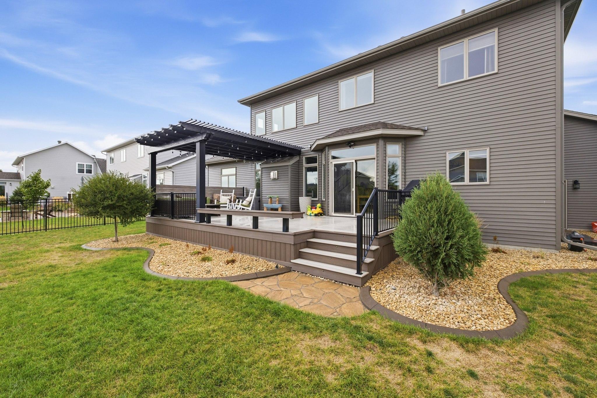 2015 single family home for sale at 2815 PYLE Lane E in West Fargo, ND — 6 bed, 4 bath (photo 43 of 56)