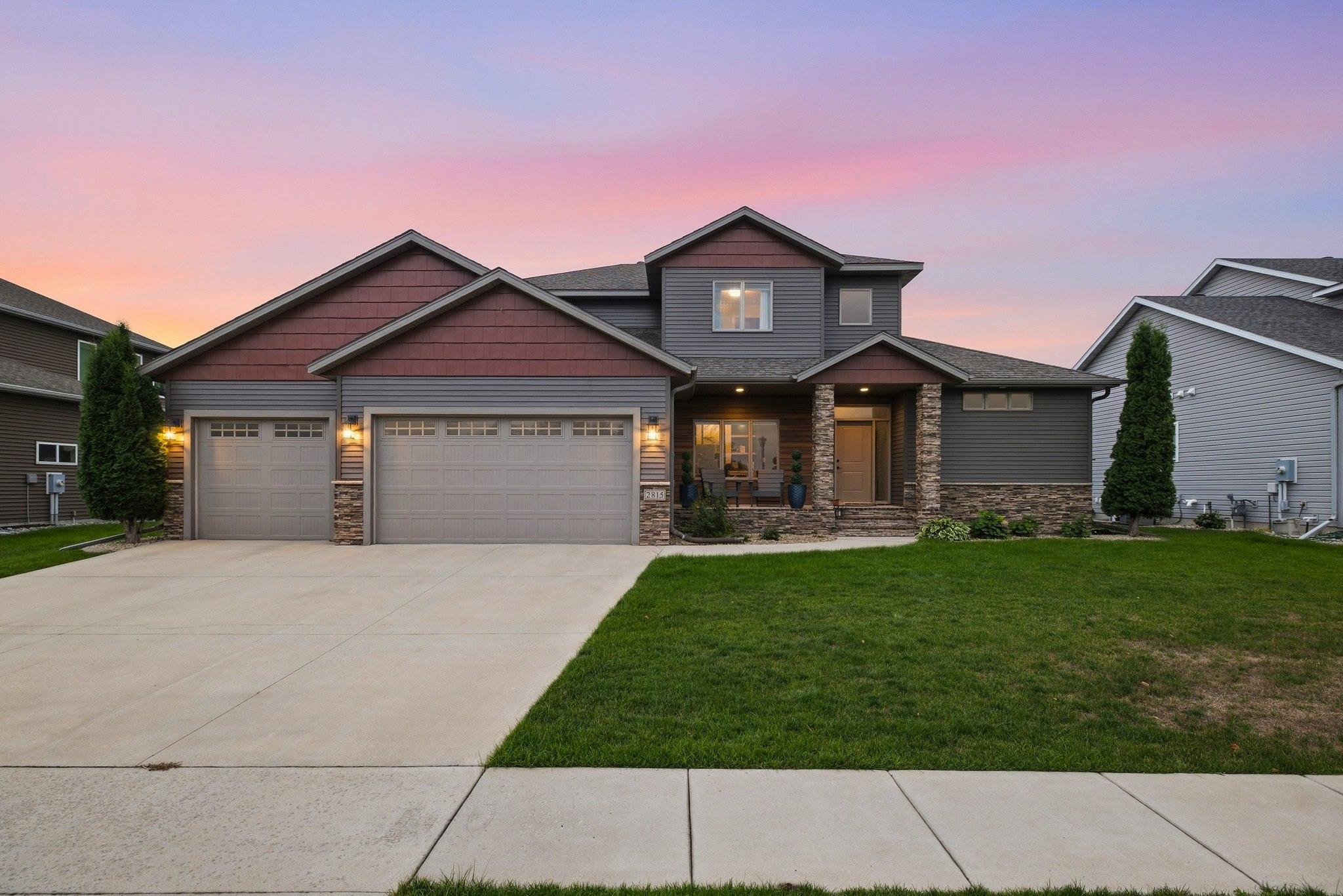 2015 single family home for sale at 2815 PYLE Lane E in West Fargo, ND — 6 bed, 4 bath (photo 46 of 56)