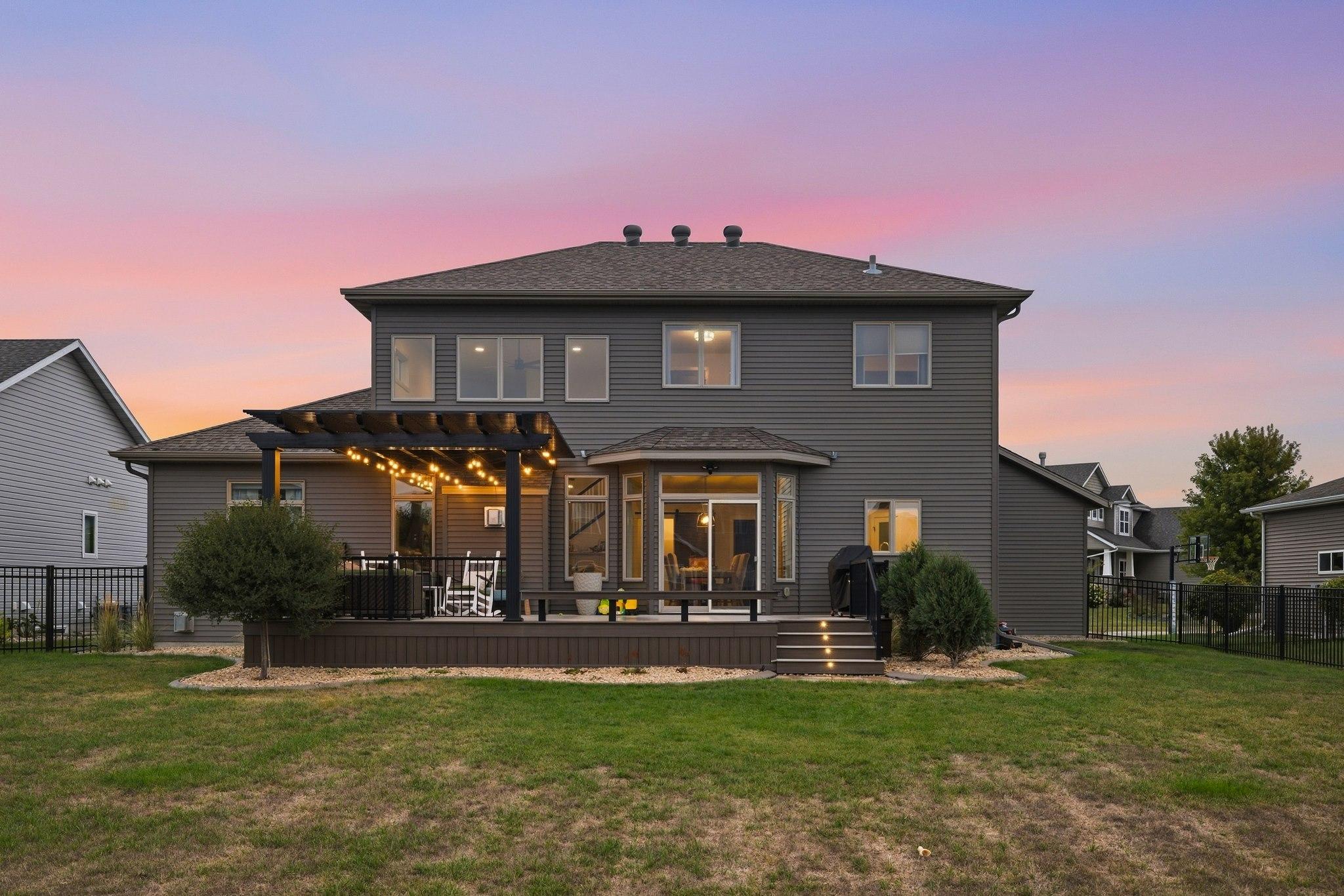 2015 single family home for sale at 2815 PYLE Lane E in West Fargo, ND — 6 bed, 4 bath (photo 50 of 56)