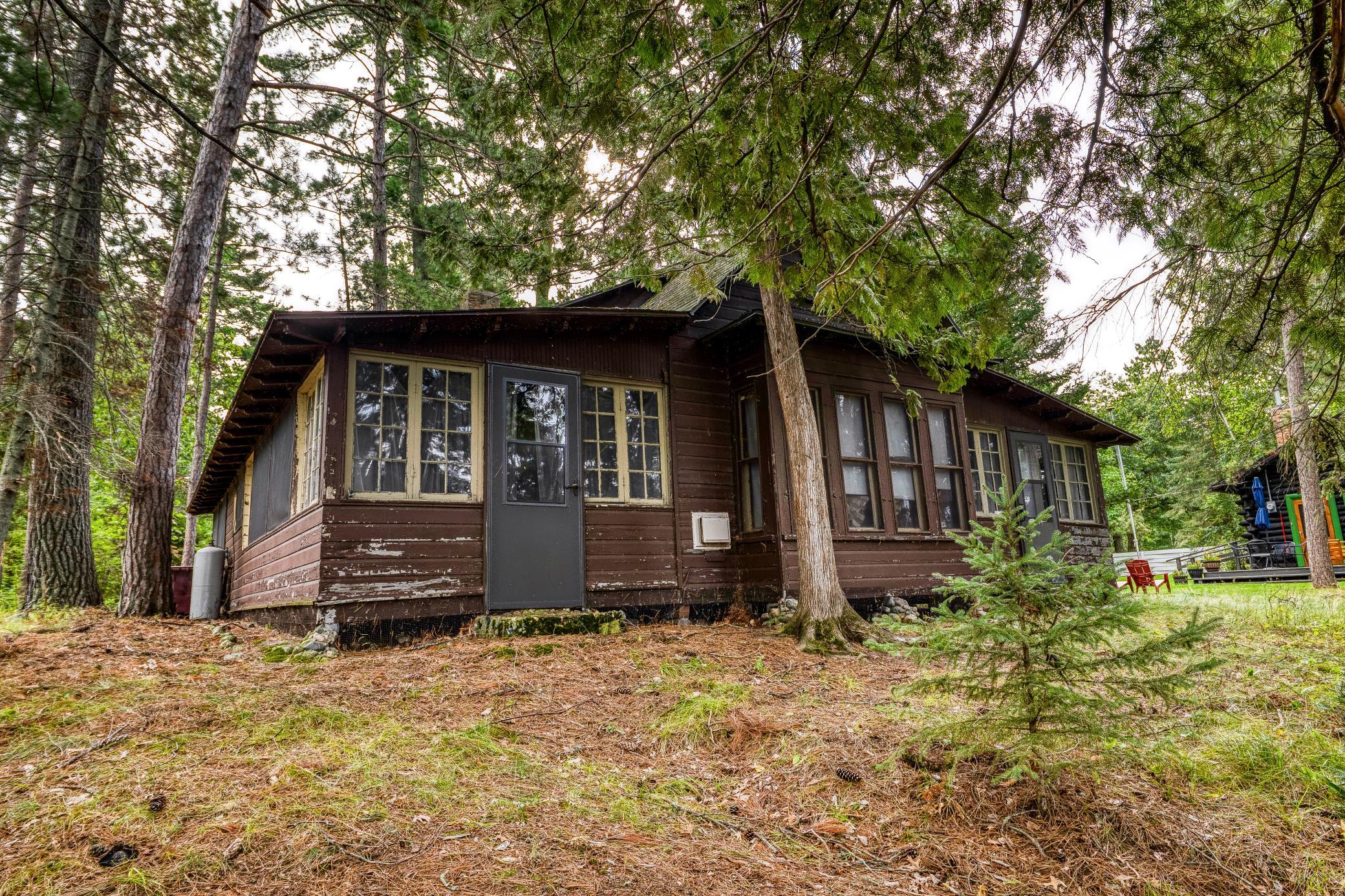 1930 single family home for sale at 5907 Lavinia Road NE in Bemidji, MN — 2 bed, 1 bath (photo 17 of 35)