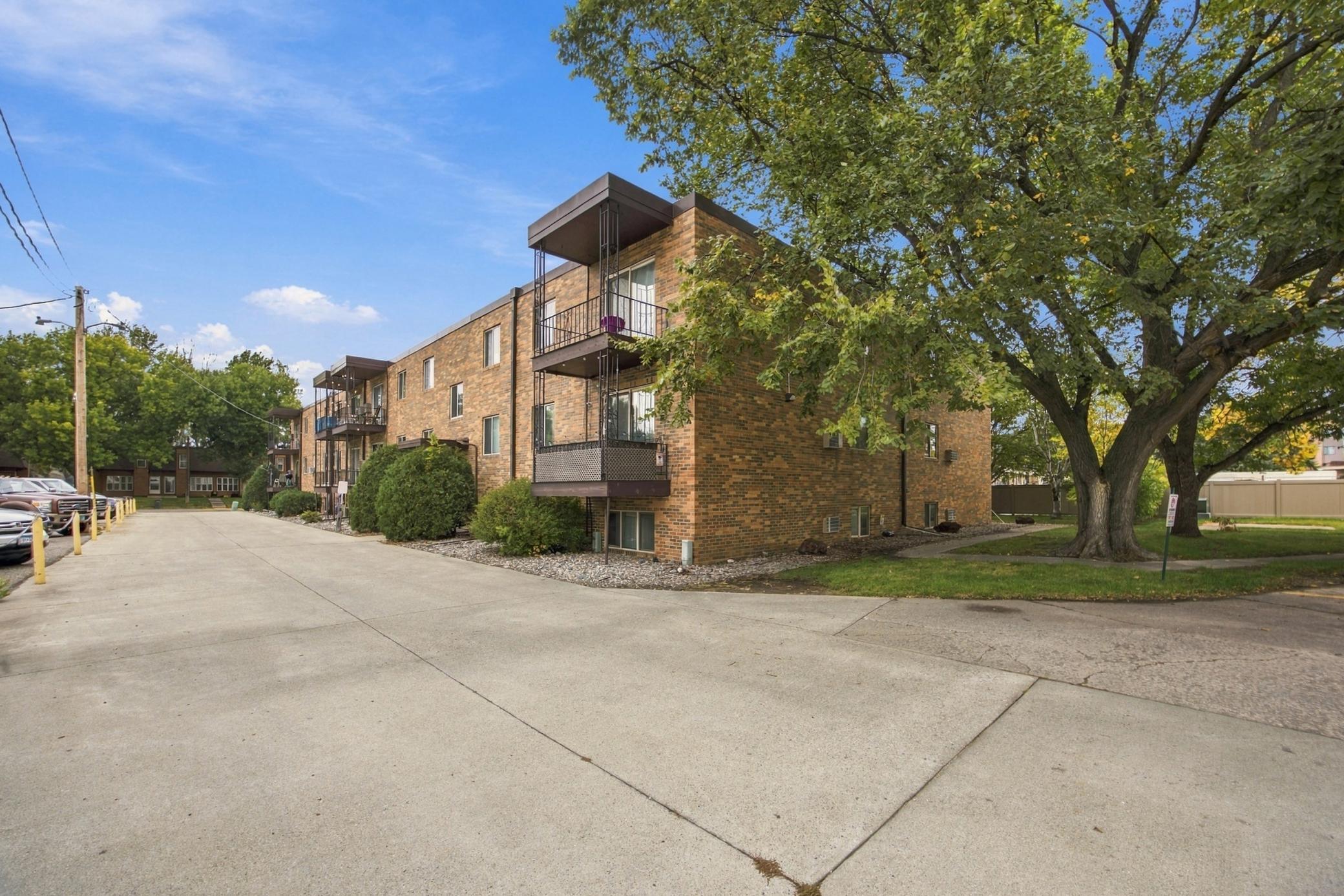 1967 condo for sale at 3108 5th Street S, Unit 9 in Moorhead, MN — 2 bed, 1 bath (photo 23 of 24)