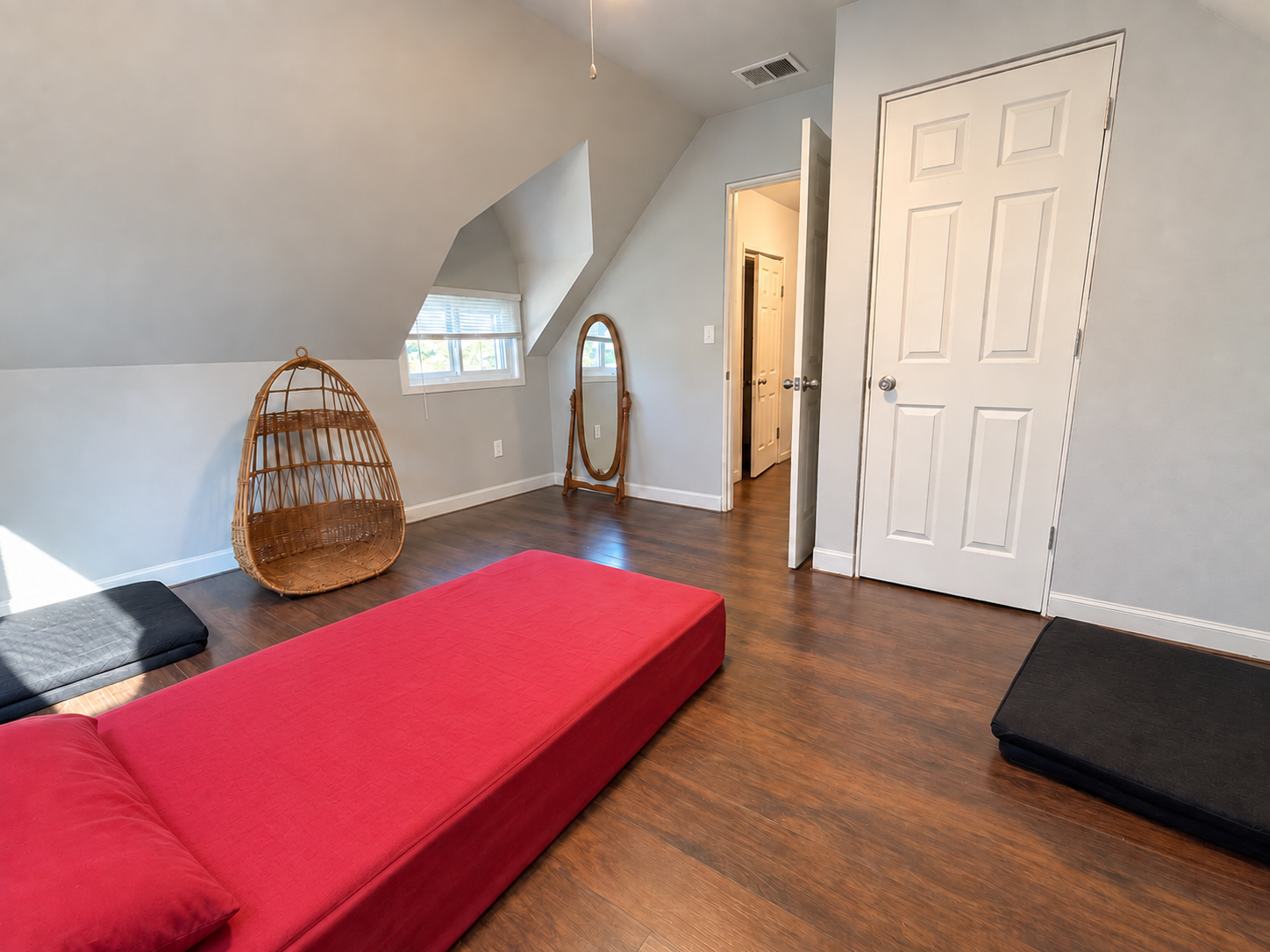 1915 single family home for sale at 421 Langer Avenue S in Casselton, ND — 5 bed, 4 bath (photo 18 of 42)