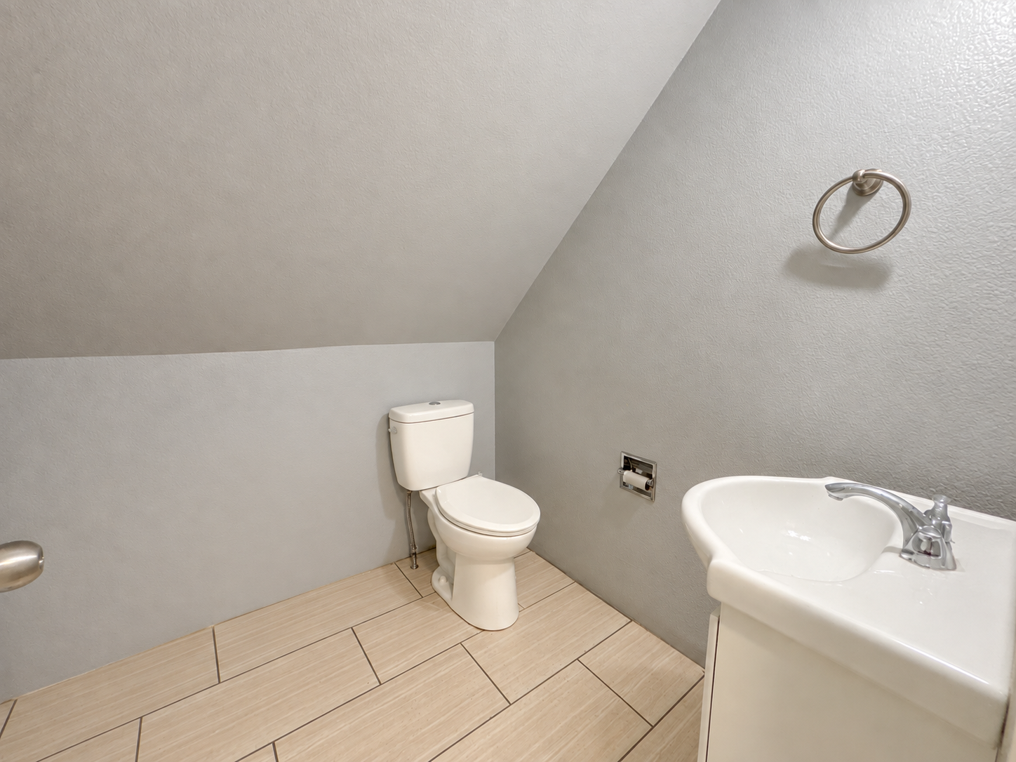 1915 single family home for sale at 421 Langer Avenue S in Casselton, ND — 5 bed, 4 bath (photo 26 of 42)