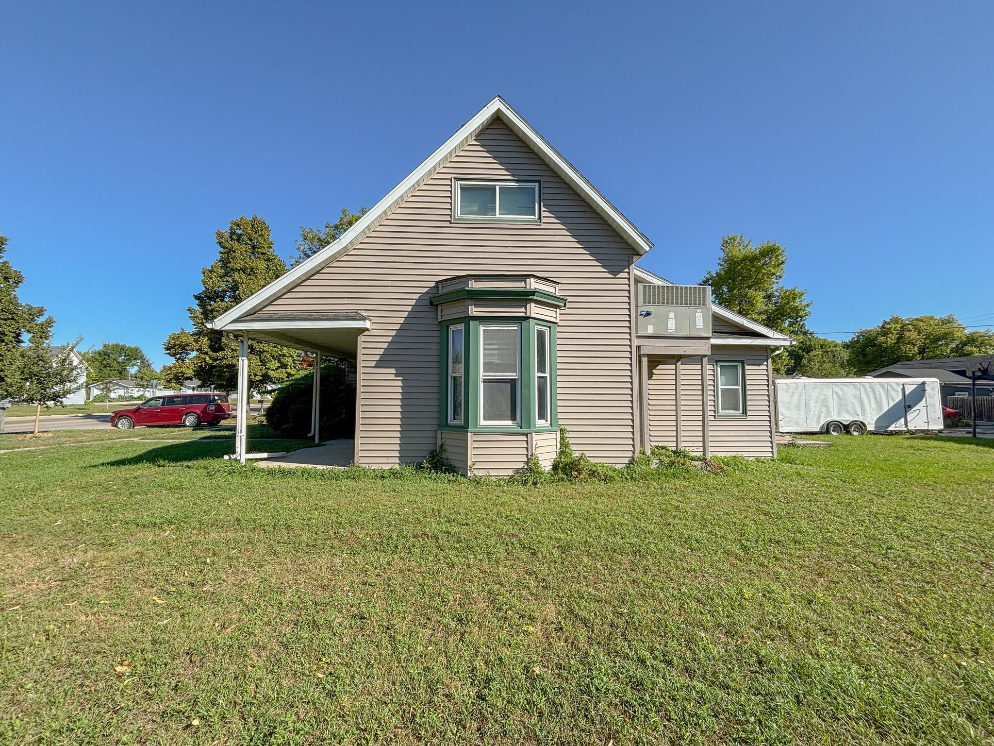 1915 single family home for sale at 421 Langer Avenue S in Casselton, ND — 5 bed, 4 bath (photo 37 of 42)