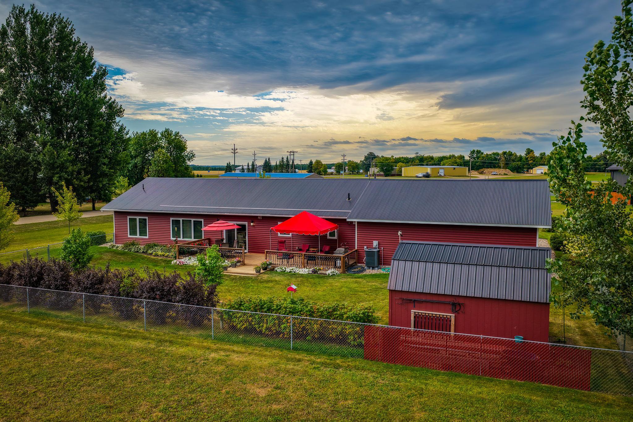 2020 single family home for sale at 573 Railroad Avenue in Gonvick, MN — 3 bed, 2 bath (photo 31 of 41)