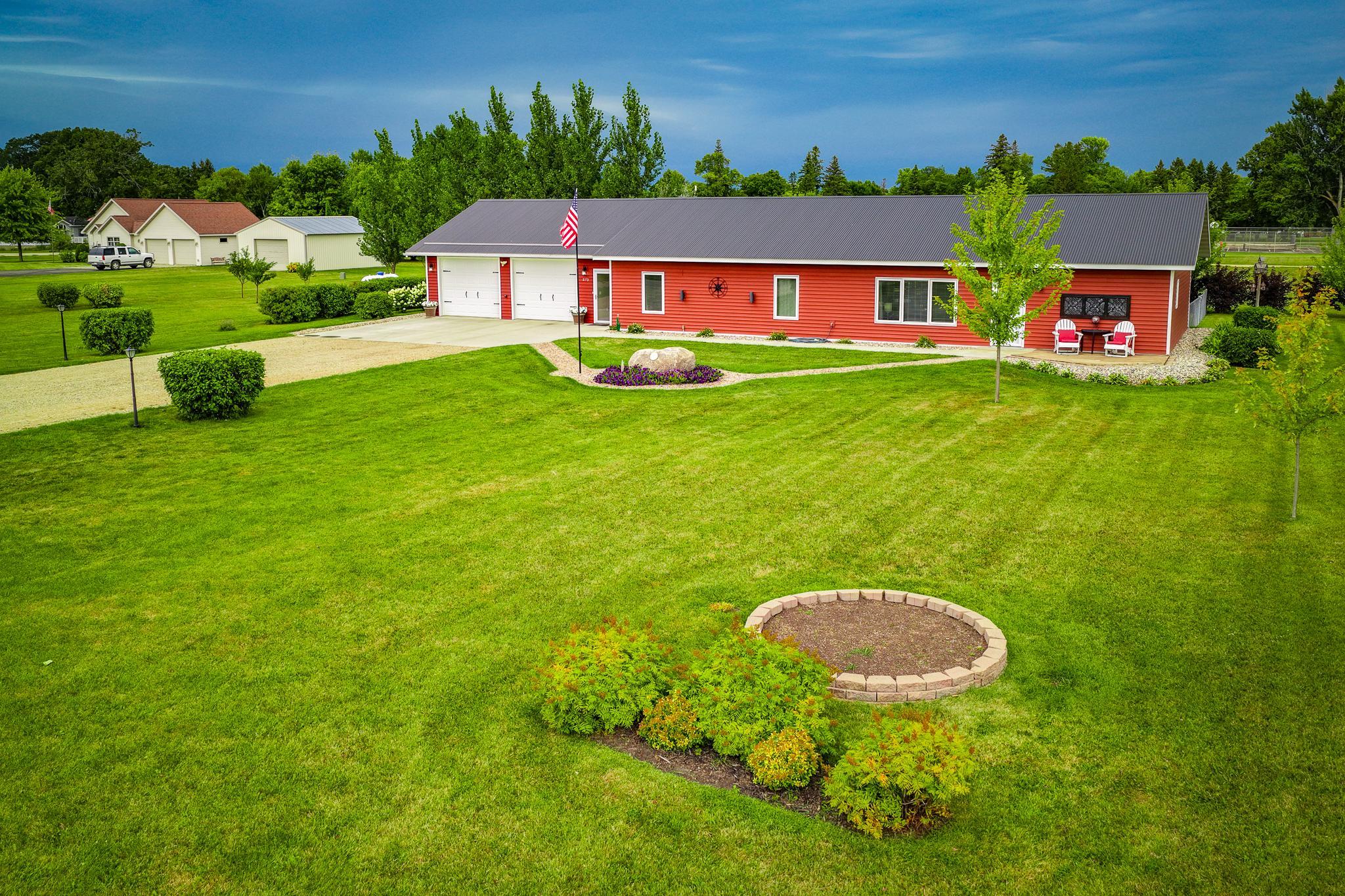 2020 single family home for sale at 573 Railroad Avenue in Gonvick, MN — 3 bed, 2 bath (photo 33 of 41)
