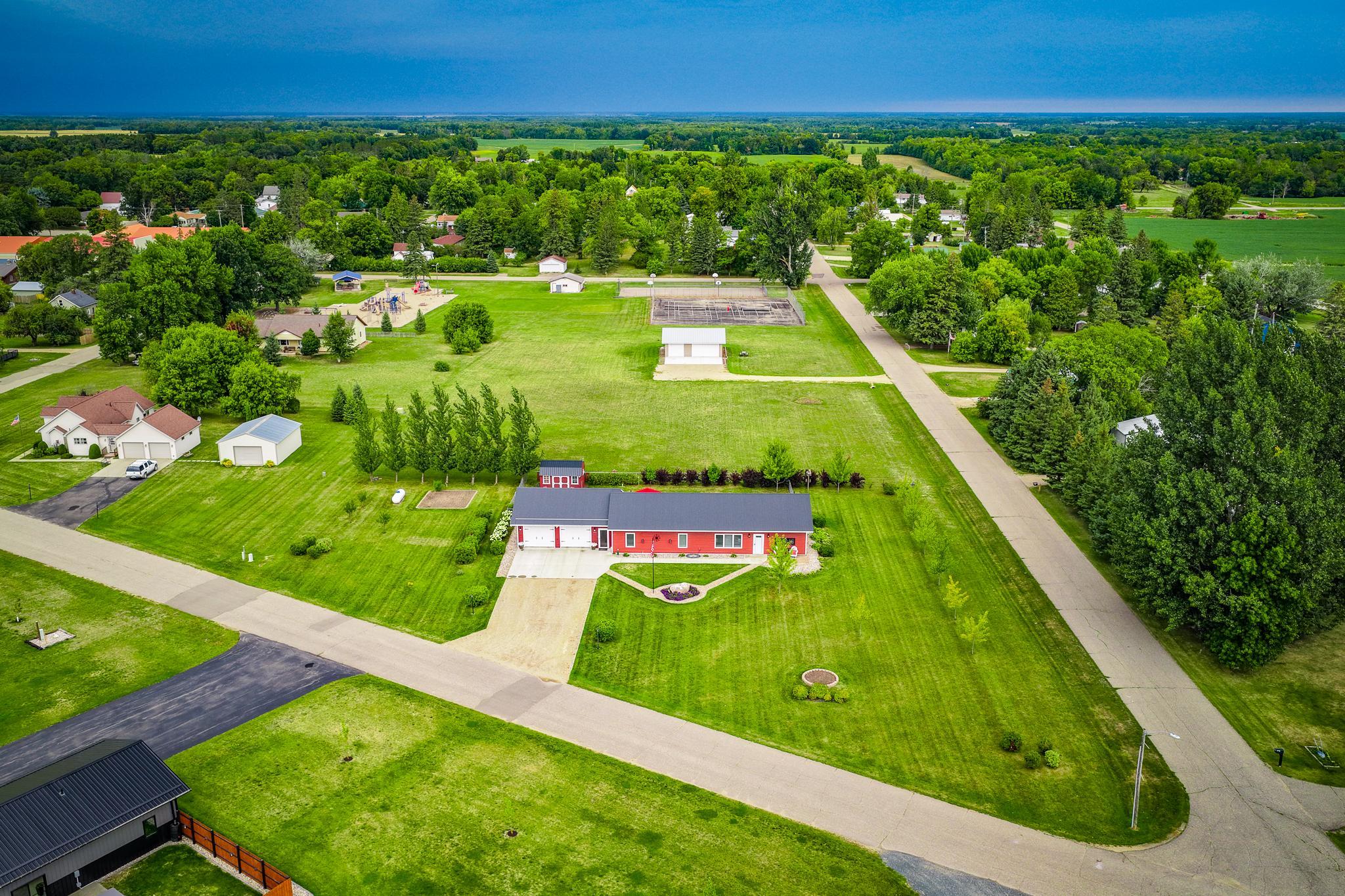 2020 single family home for sale at 573 Railroad Avenue in Gonvick, MN — 3 bed, 2 bath (photo 36 of 41)
