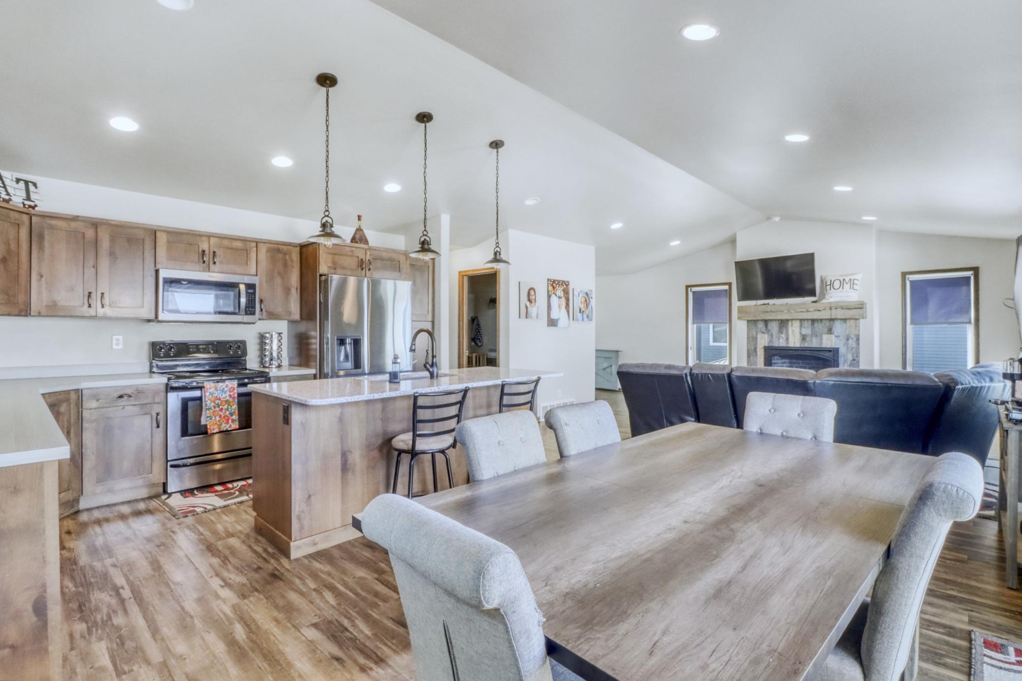 2015 single family home for sale at 5739 61st Street S in Fargo, ND — 3 bed, 2 bath (photo 15 of 44)