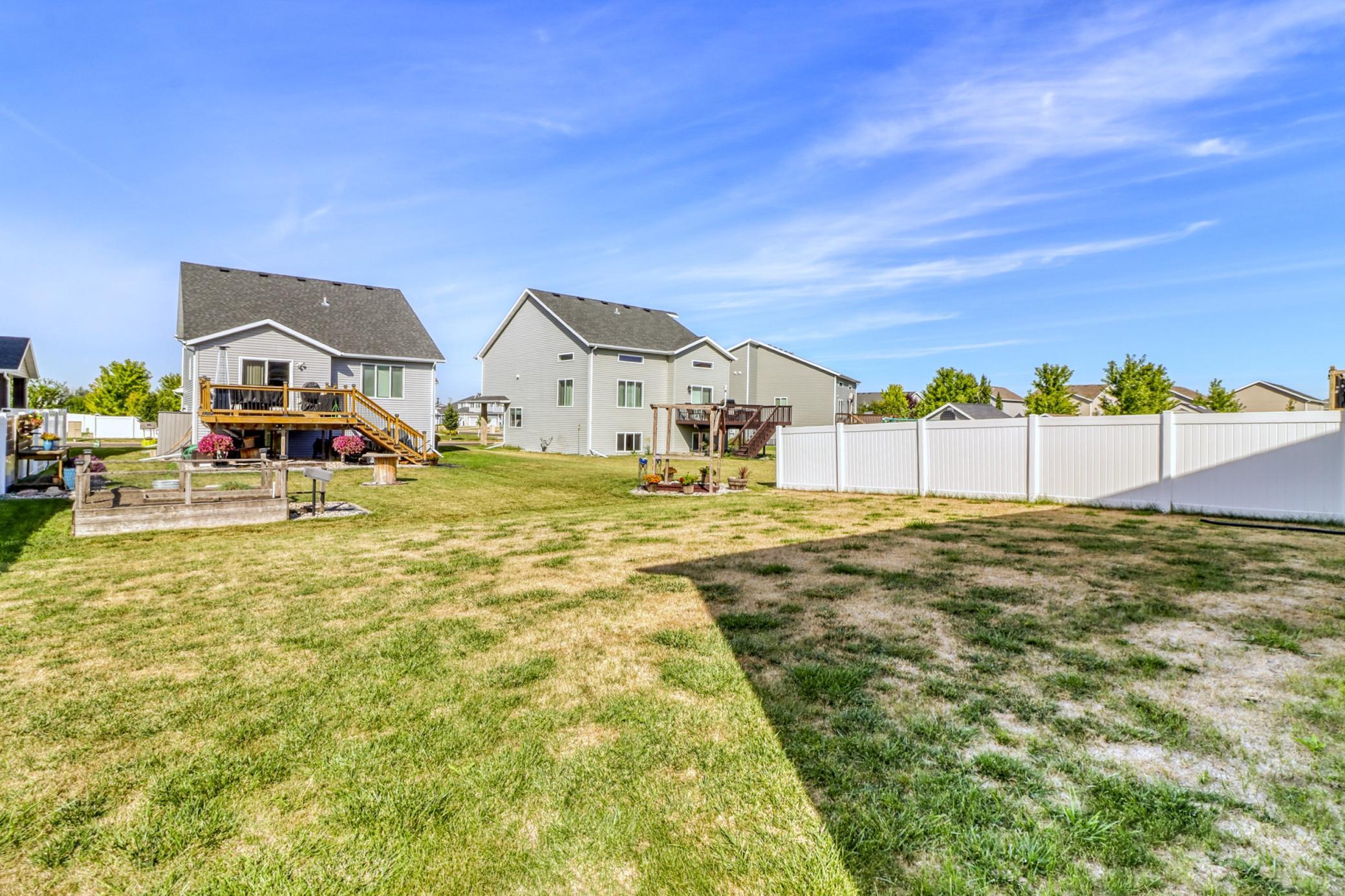 2015 single family home for sale at 5739 61st Street S in Fargo, ND — 3 bed, 2 bath (photo 44 of 44)