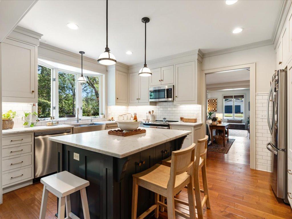 1910 single family home for sale at 905 Bluff Avenue in Brainerd, MN — 3 bed, 2 bath (photo 11 of 60)