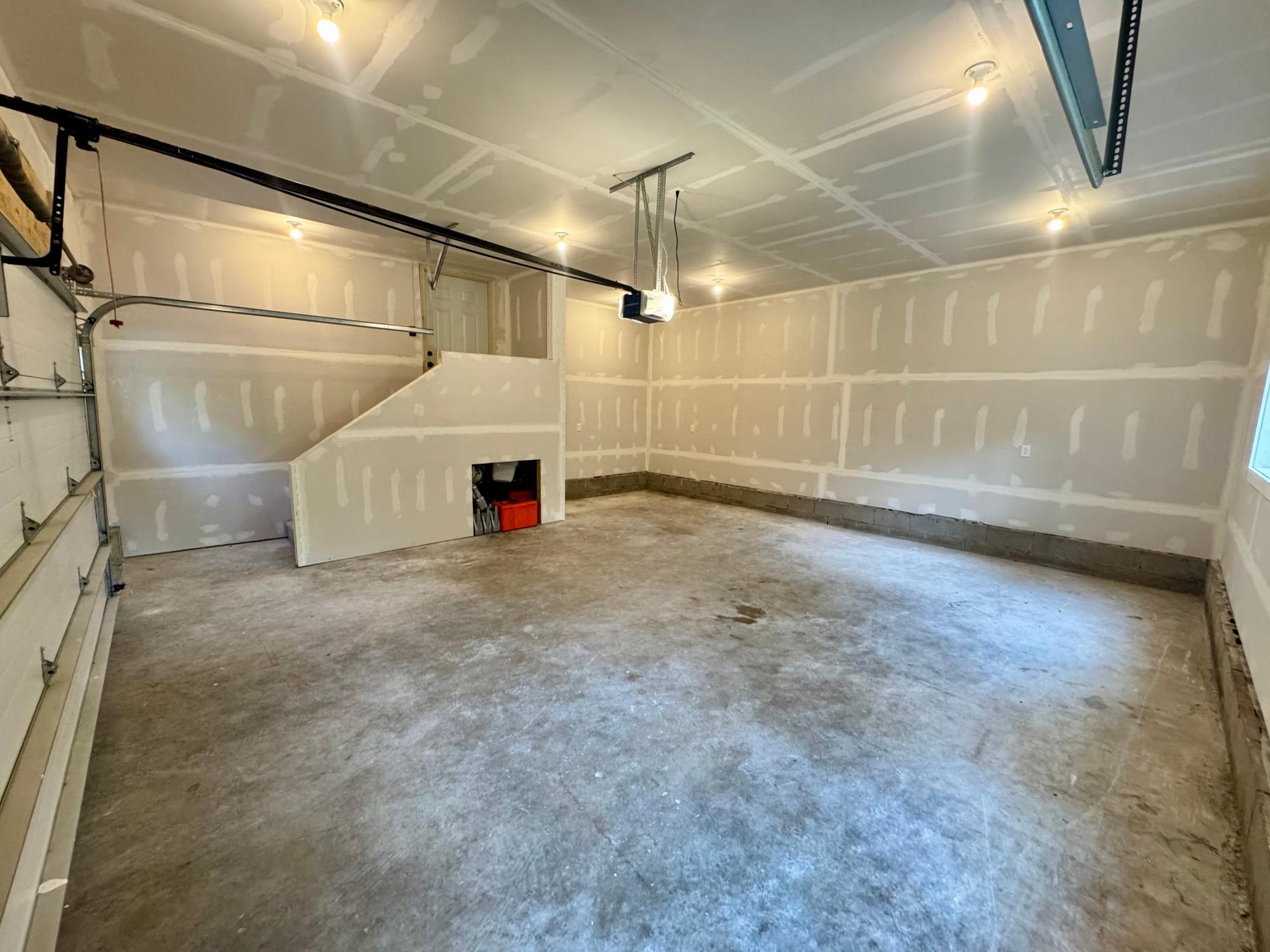 1910 single family home for sale at 905 Bluff Avenue in Brainerd, MN — 3 bed, 2 bath (photo 36 of 60)