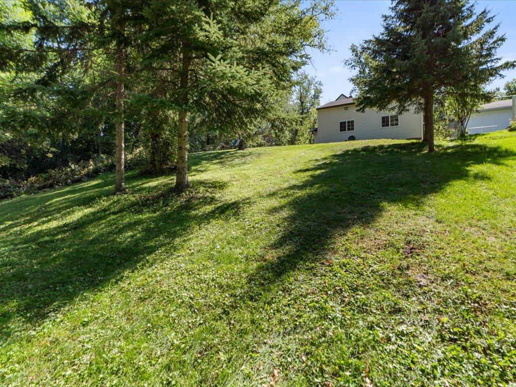 1910 single family home for sale at 905 Bluff Avenue in Brainerd, MN — 3 bed, 2 bath (photo 43 of 60)