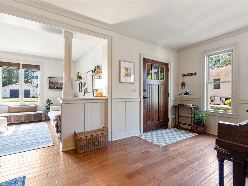 1910 single family home for sale at 905 Bluff Avenue in Brainerd, MN — 3 bed, 2 bath (photo 6 of 60)